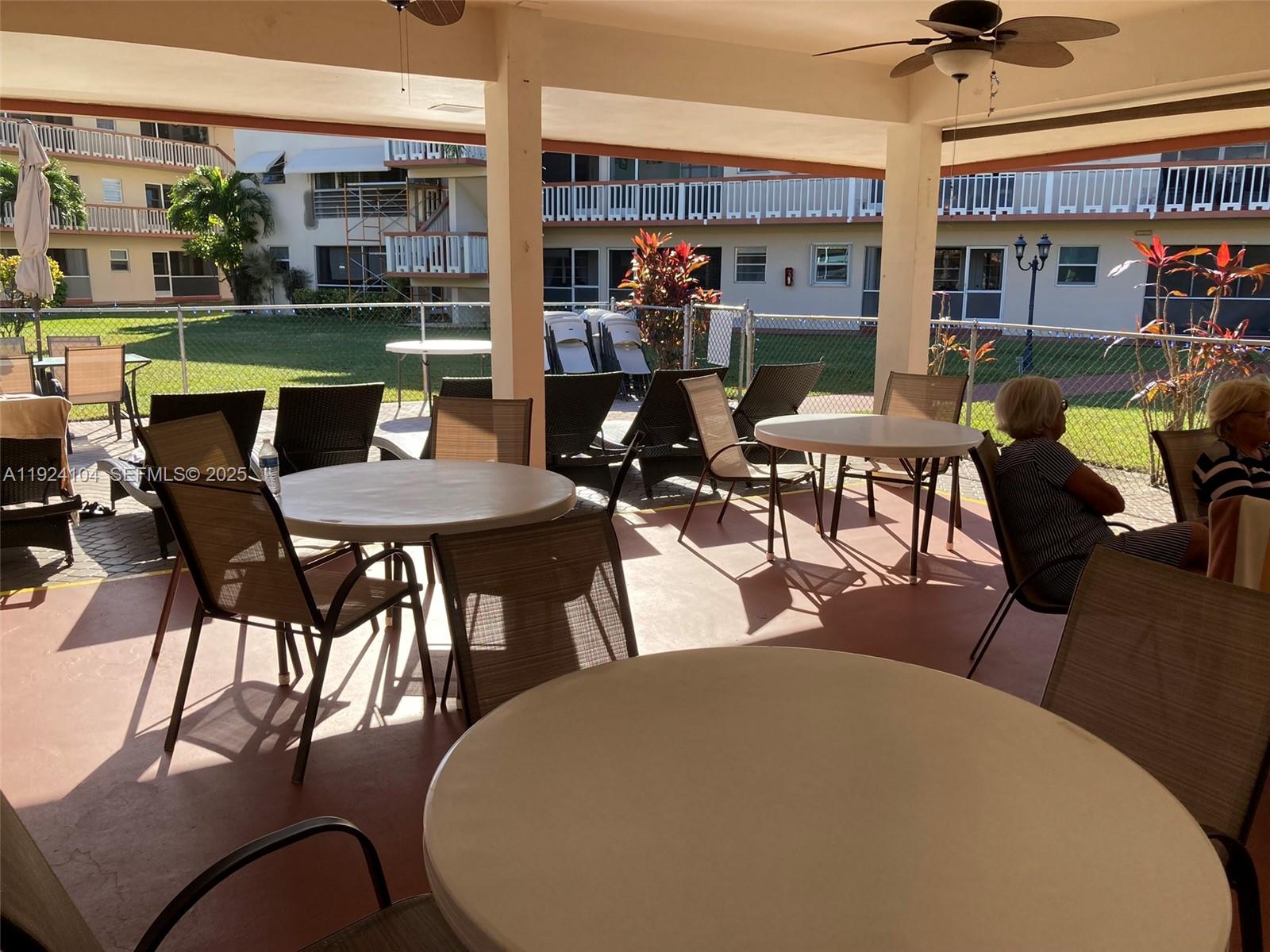 5300 Washington St #N117 Hollywood, FL 33021