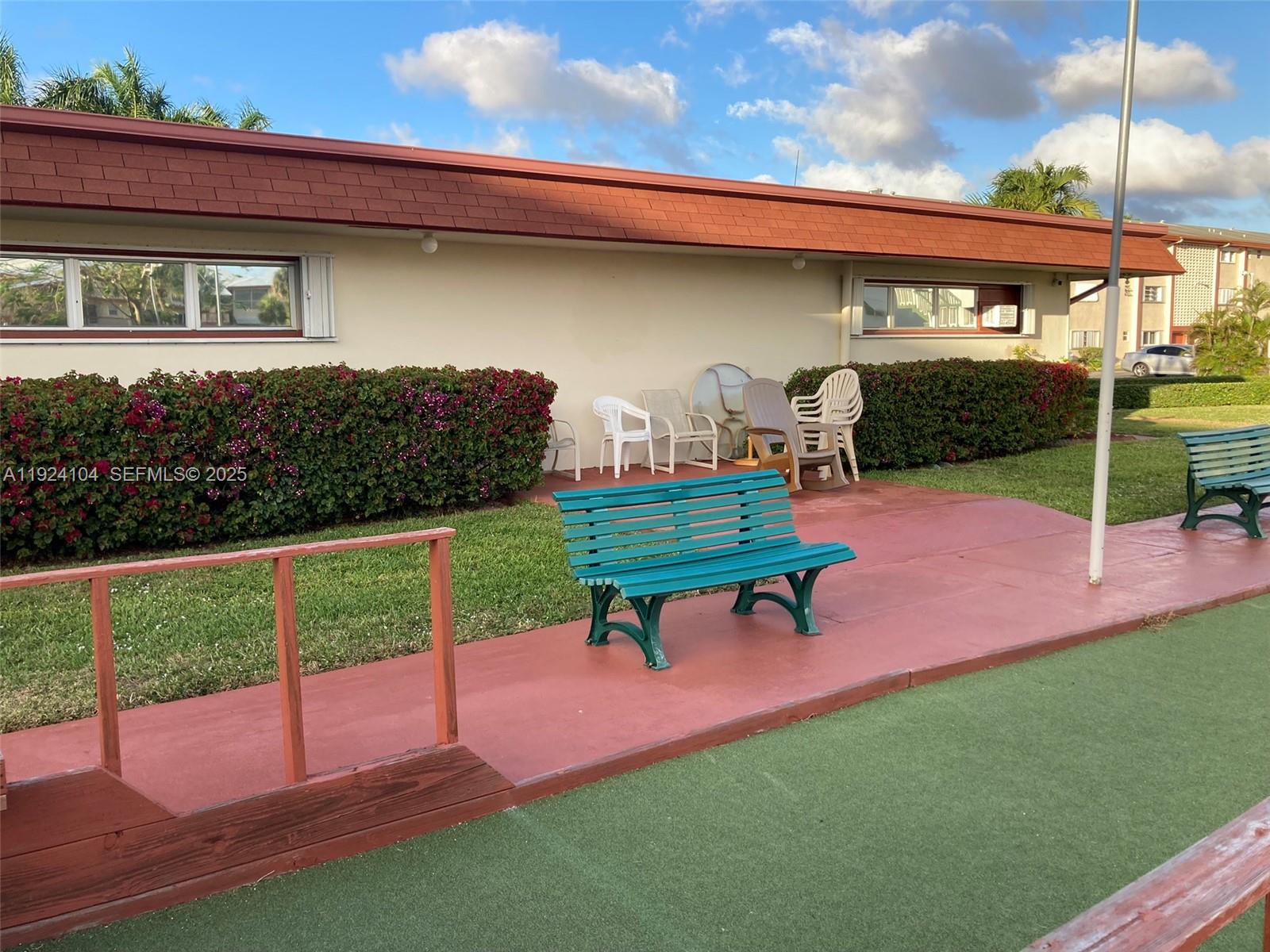 5300 Washington St #N117 Hollywood, FL 33021