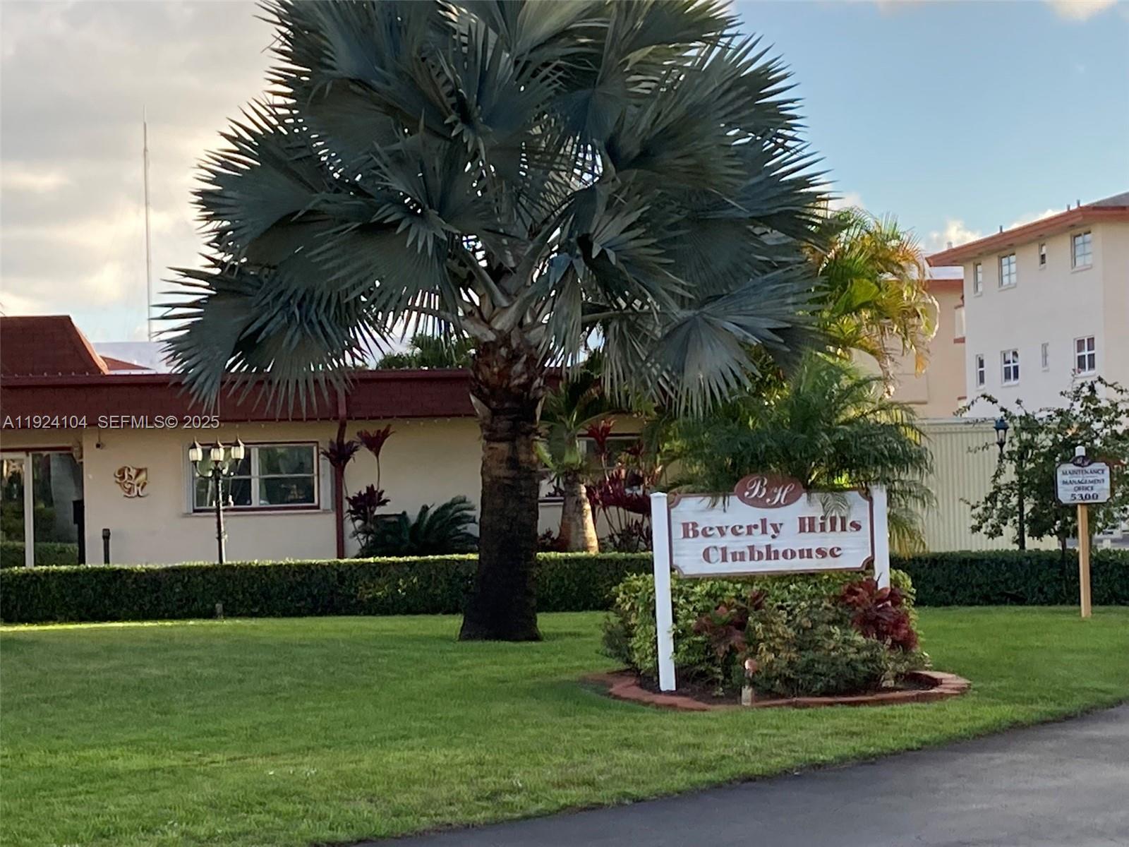 5300 Washington St #N117 Hollywood, FL 33021