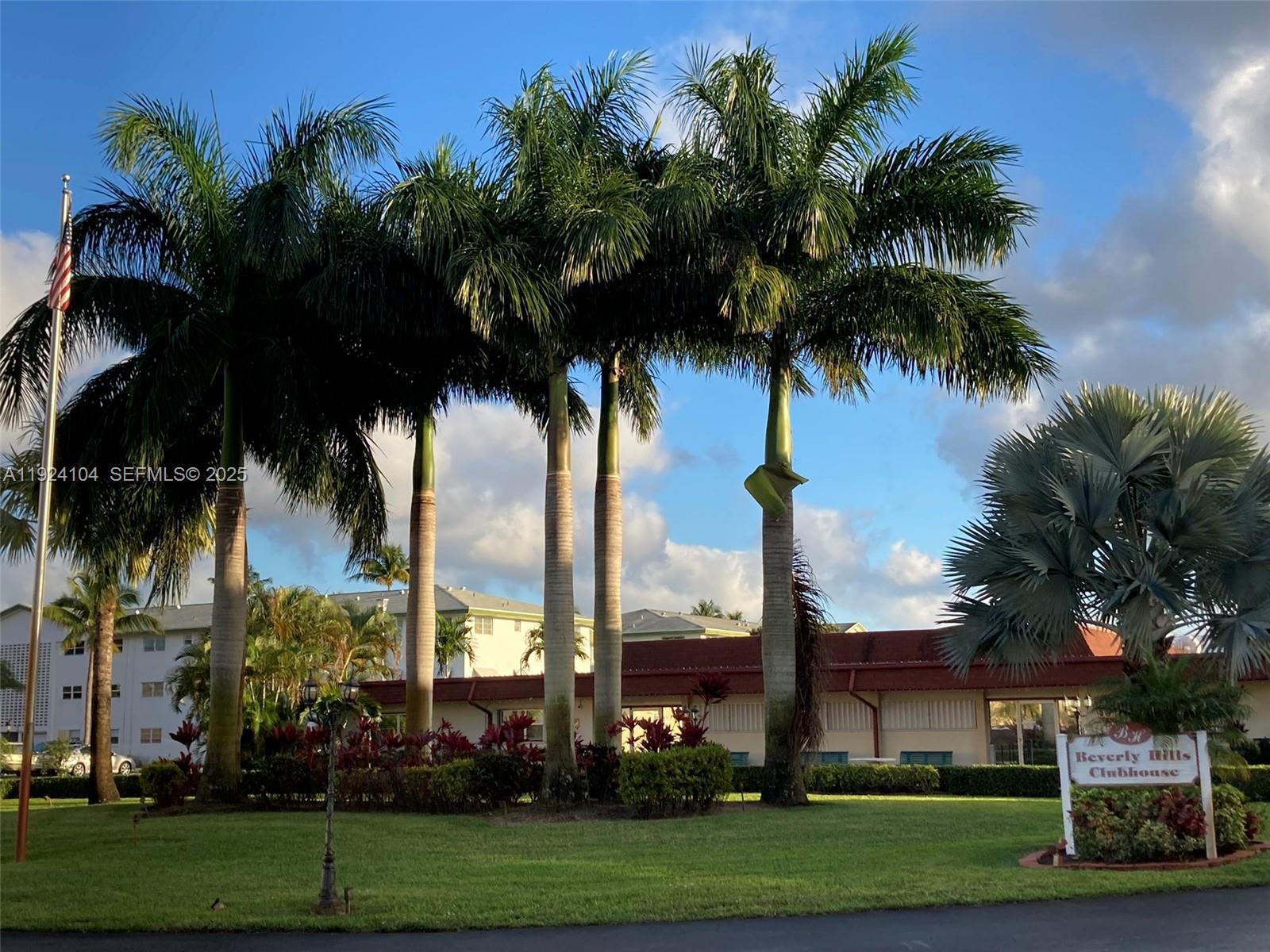 5300 Washington St #N117 Hollywood, FL 33021