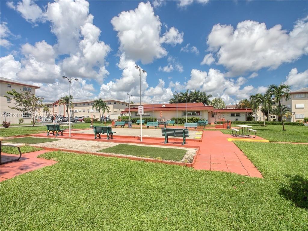 5300 Washington St #N117 Hollywood, FL 33021