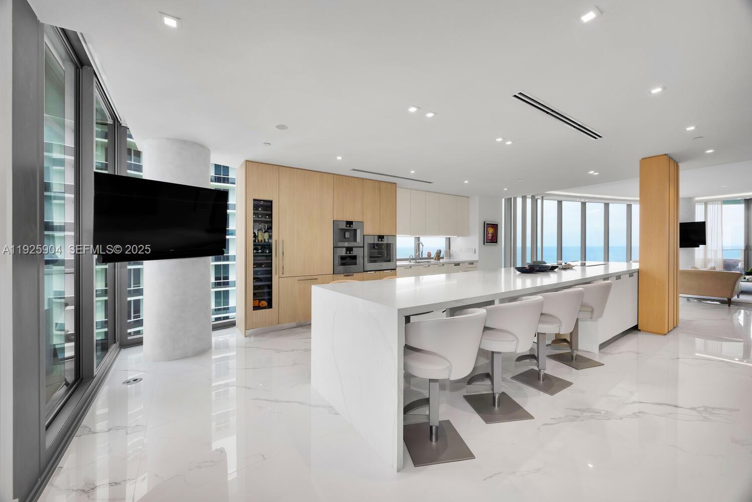 15701 Collins Ave #3701 Sunny Isles Beach, FL 33160