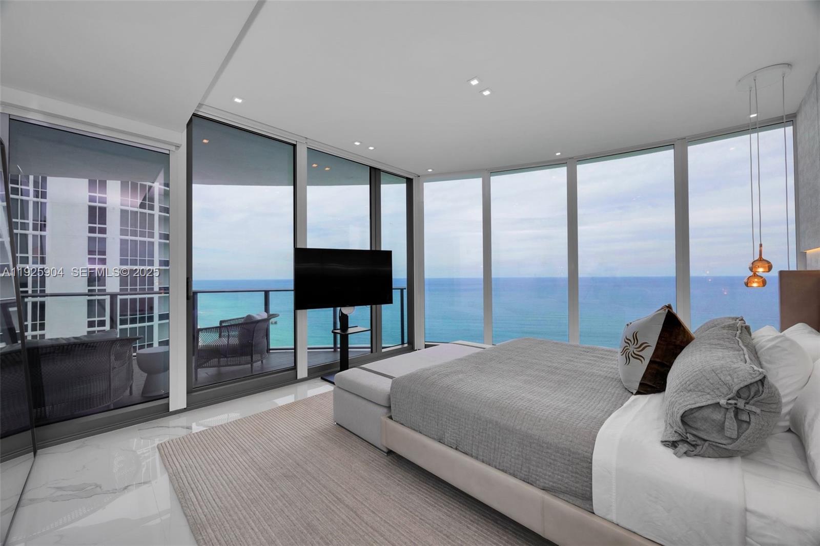15701 Collins Ave #3701 Sunny Isles Beach, FL 33160