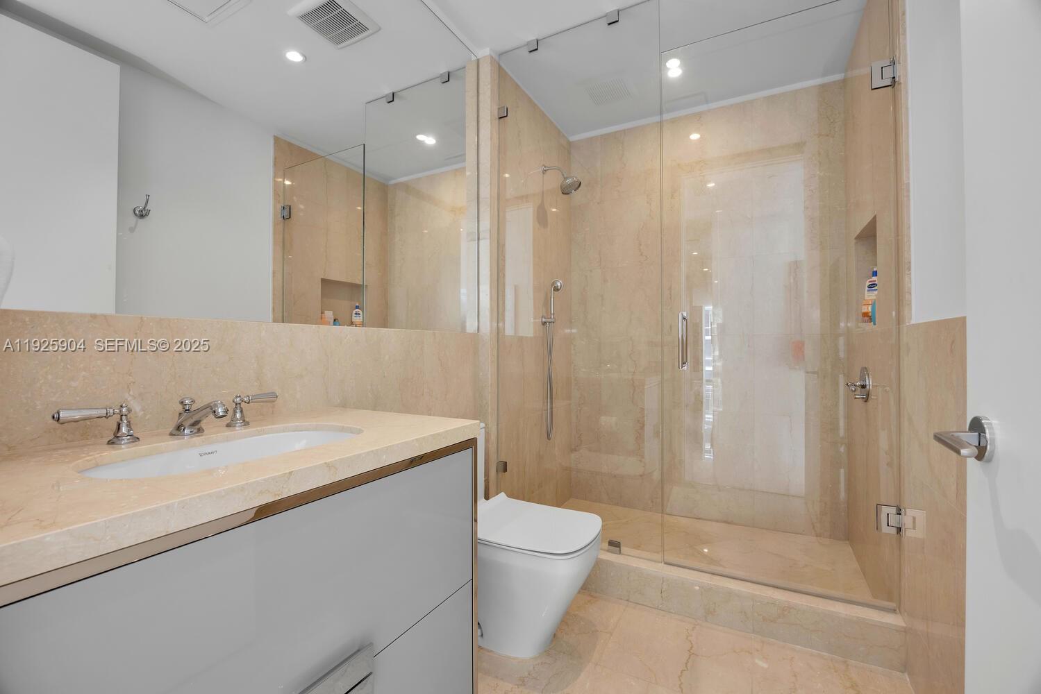 15701 Collins Ave #3701 Sunny Isles Beach, FL 33160