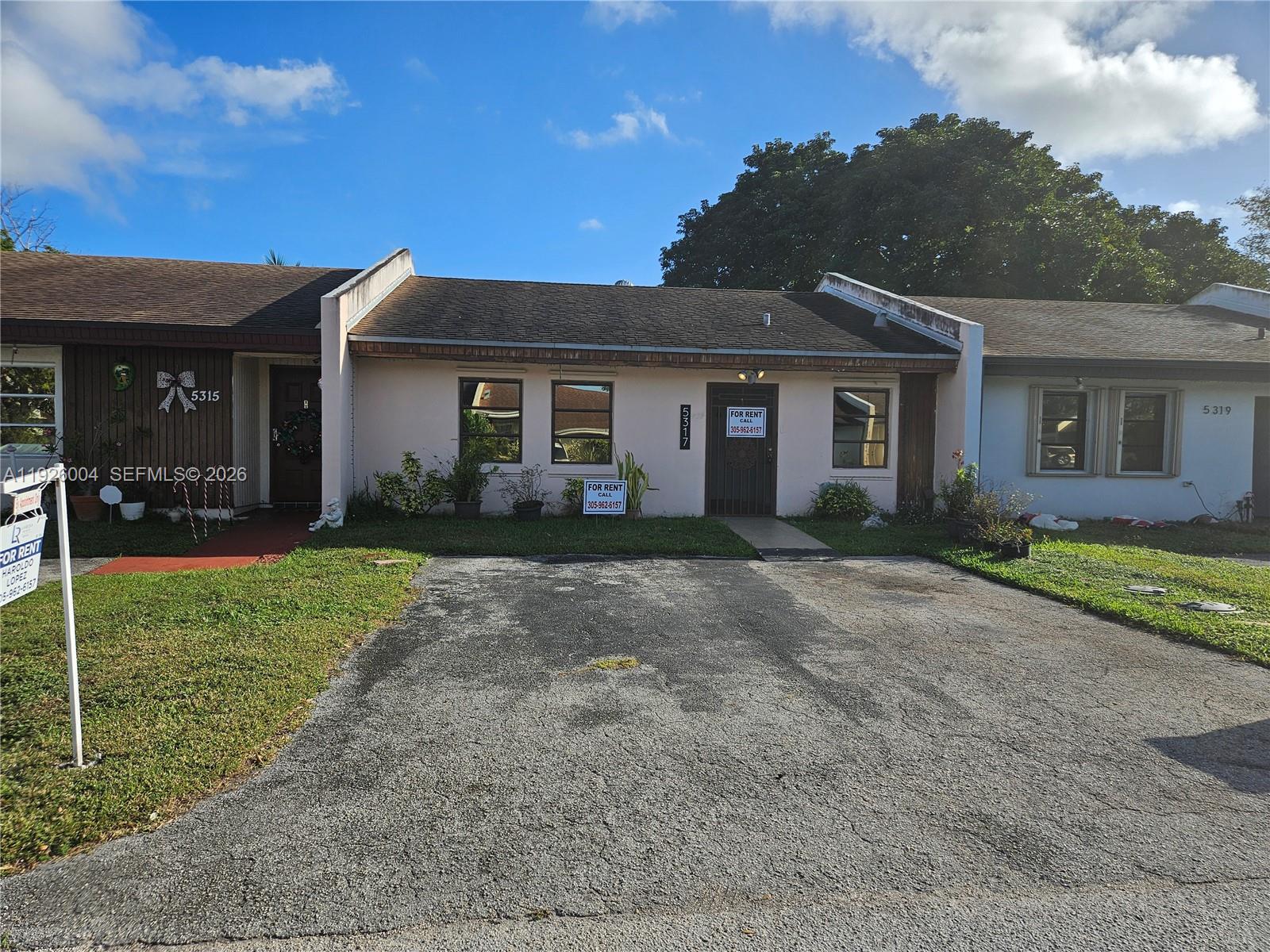 5317 SW 140th Pl #5317 Miami, FL 33175