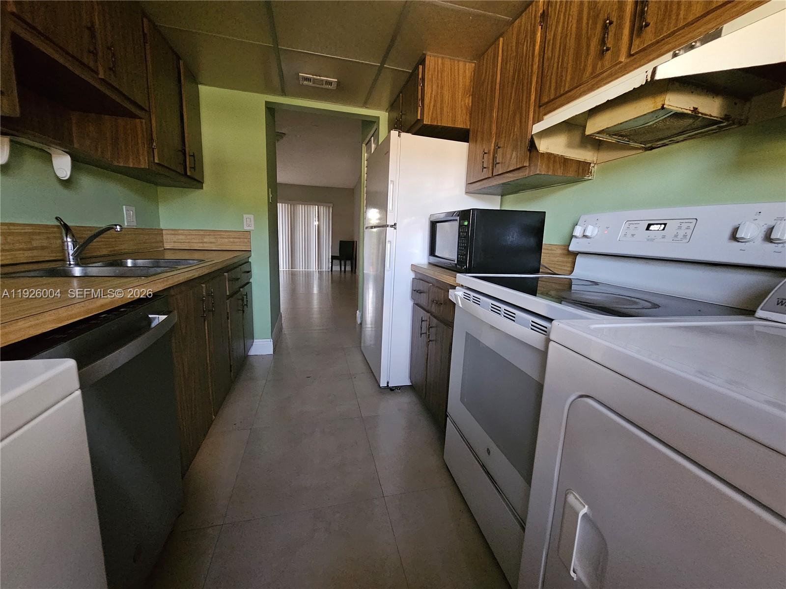 5317 SW 140th Pl #5317 Miami, FL 33175