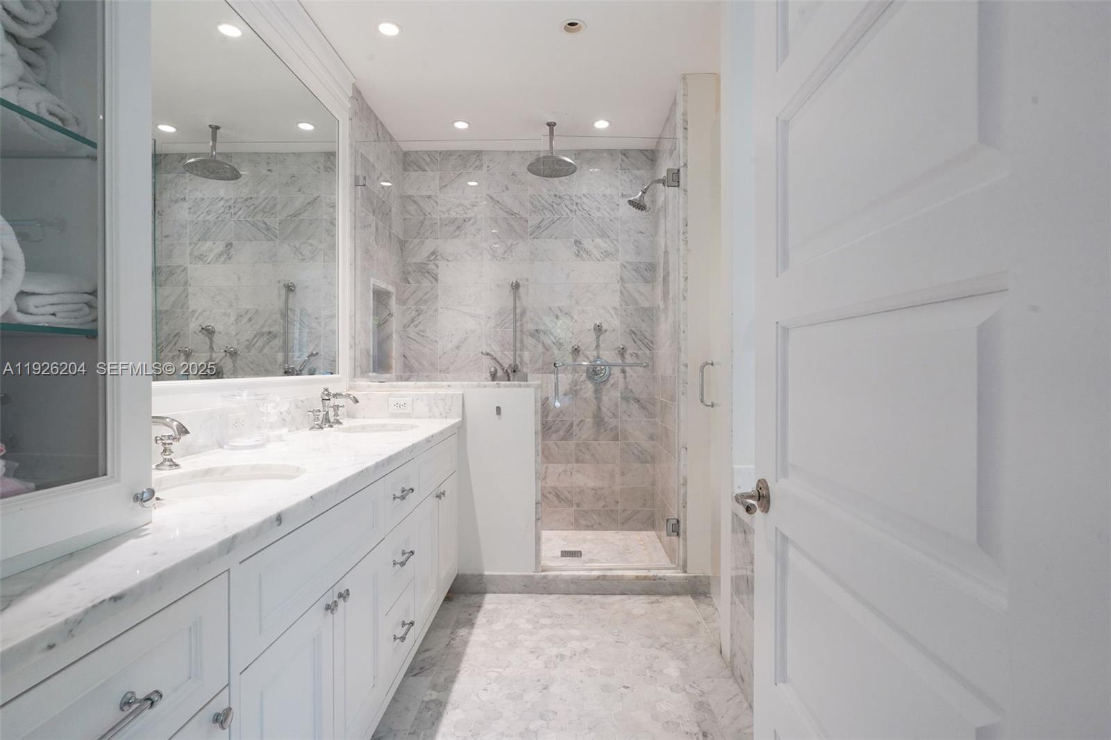 10121 E Broadview Dr Bay Harbor Islands, FL 33154