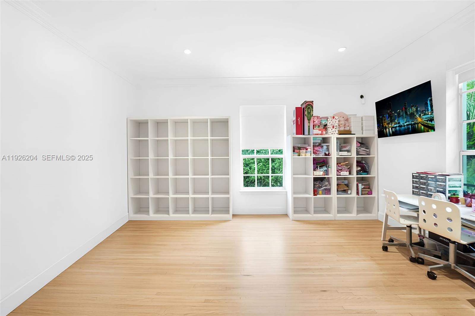 10121 E Broadview Dr Bay Harbor Islands, FL 33154