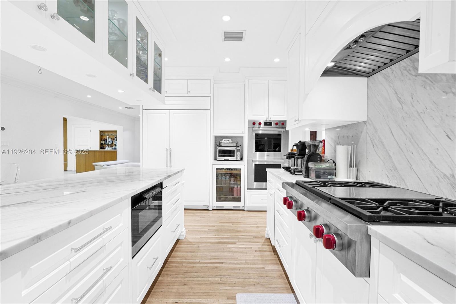 10121 E Broadview Dr Bay Harbor Islands, FL 33154