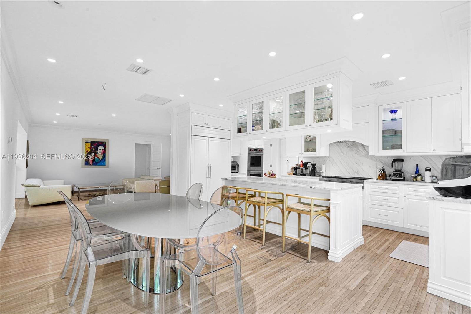 10121 E Broadview Dr Bay Harbor Islands, FL 33154