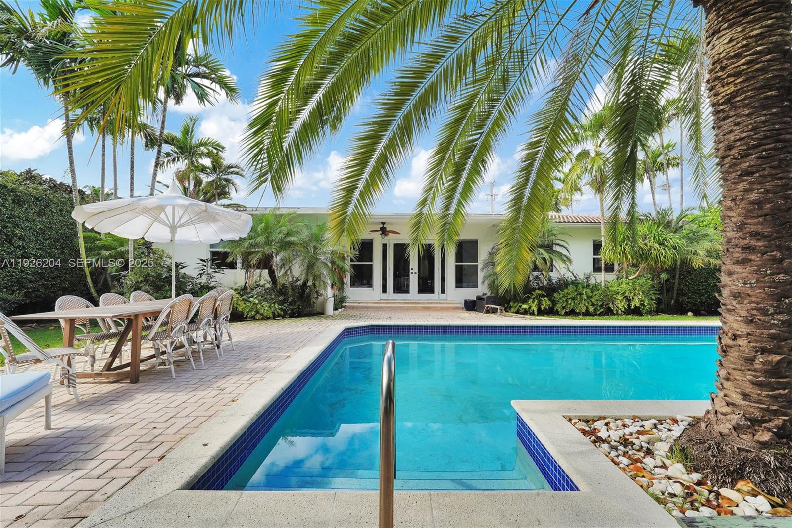 10121 E Broadview Dr Bay Harbor Islands, FL 33154