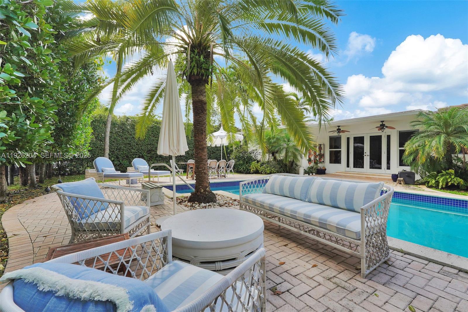 10121 E Broadview Dr Bay Harbor Islands, FL 33154