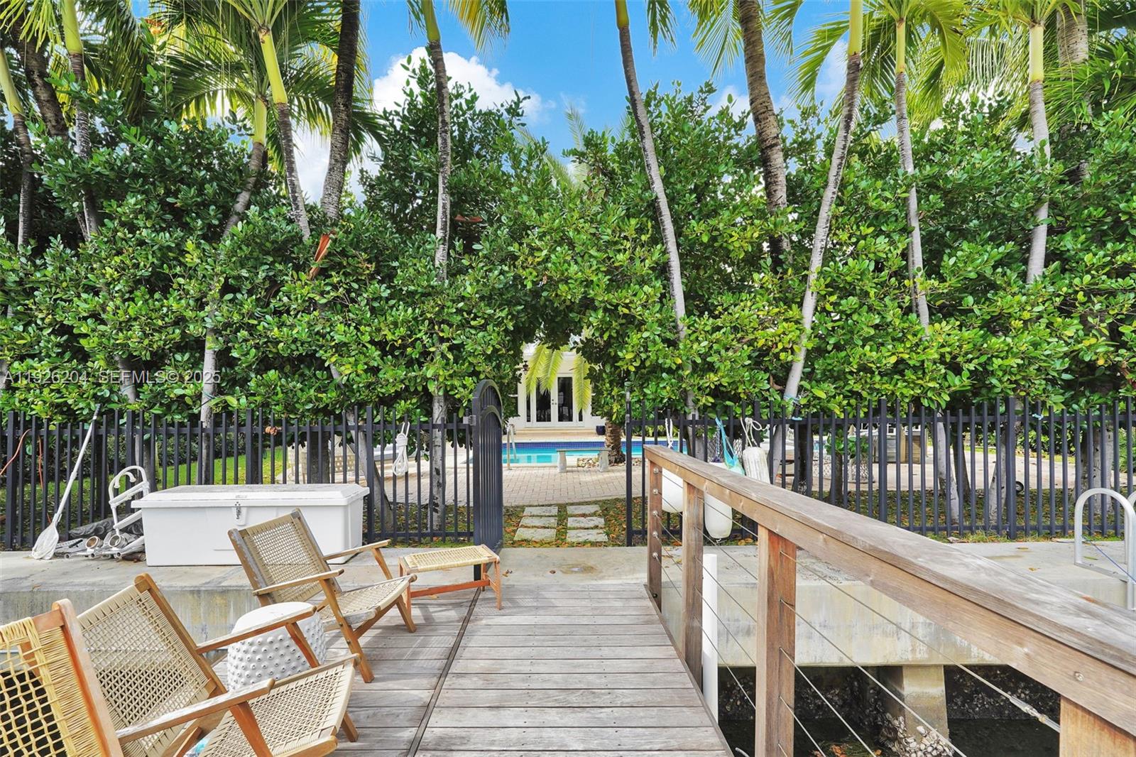 10121 E Broadview Dr Bay Harbor Islands, FL 33154