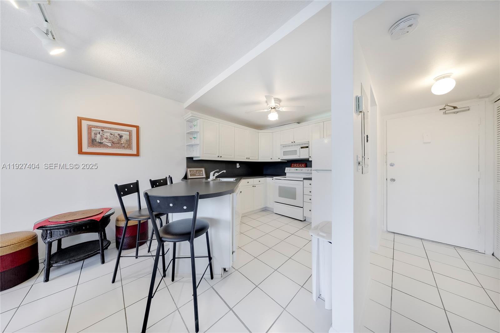 465 Ocean Dr #224 Miami Beach, FL 33139