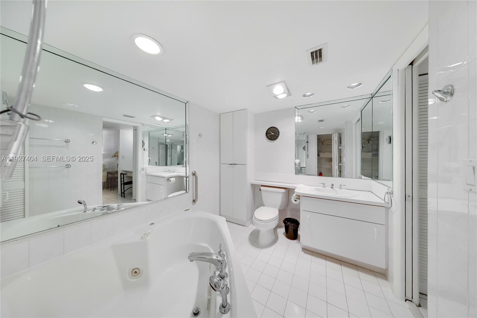 465 Ocean Dr #224 Miami Beach, FL 33139