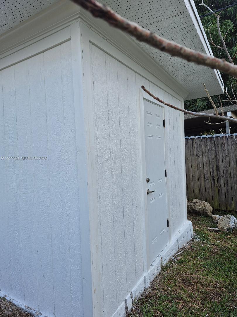 4320 SW 98th Ct Miami, FL 33165