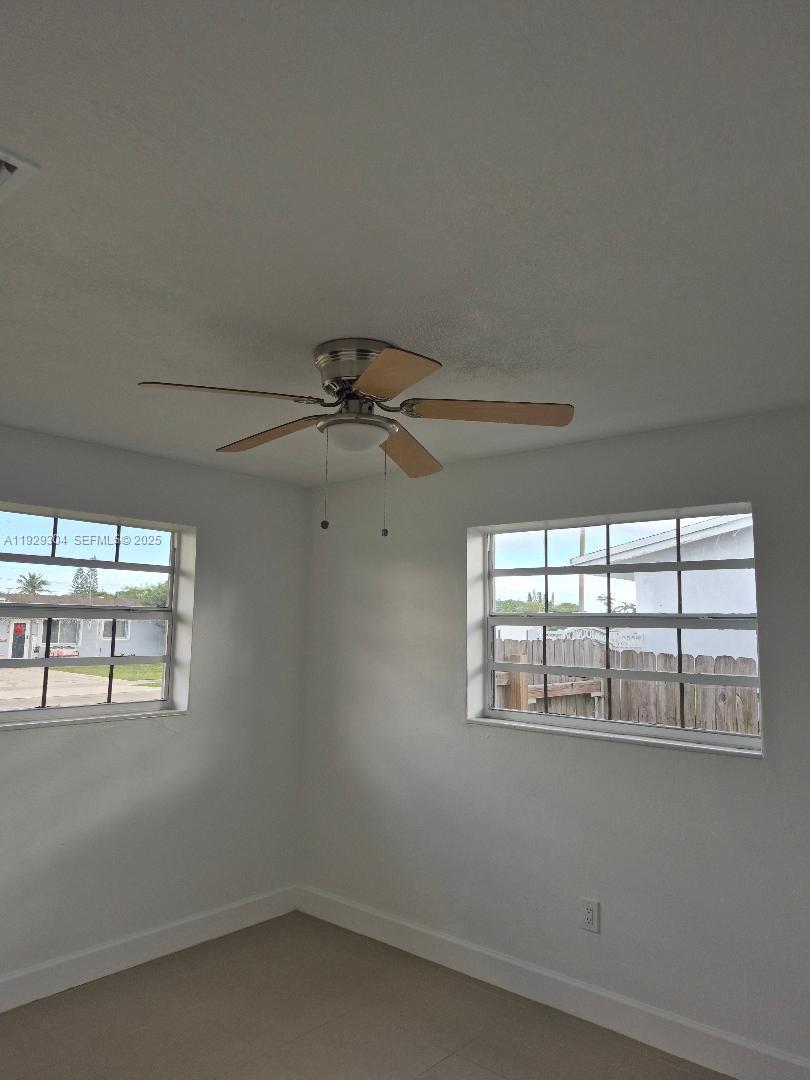 4320 SW 98th Ct Miami, FL 33165