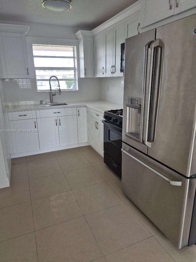 4320 SW 98th Ct Miami, FL 33165