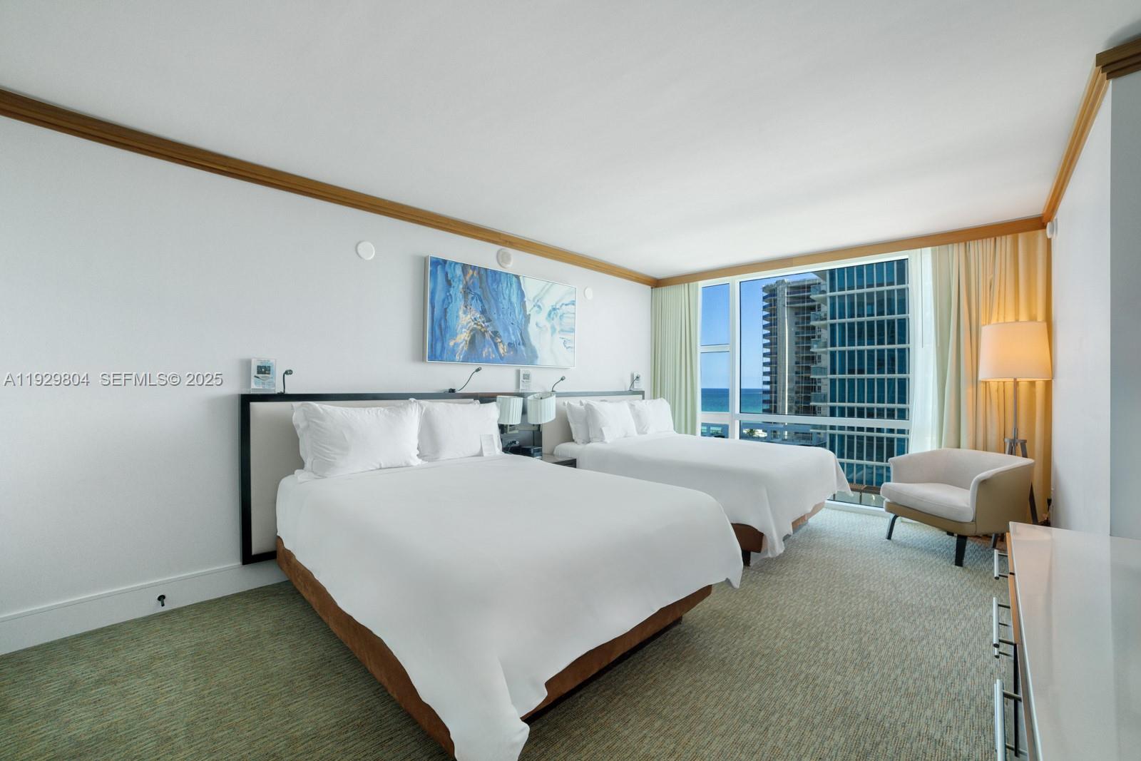 6801 Collins Ave #914 Miami Beach, FL 33141