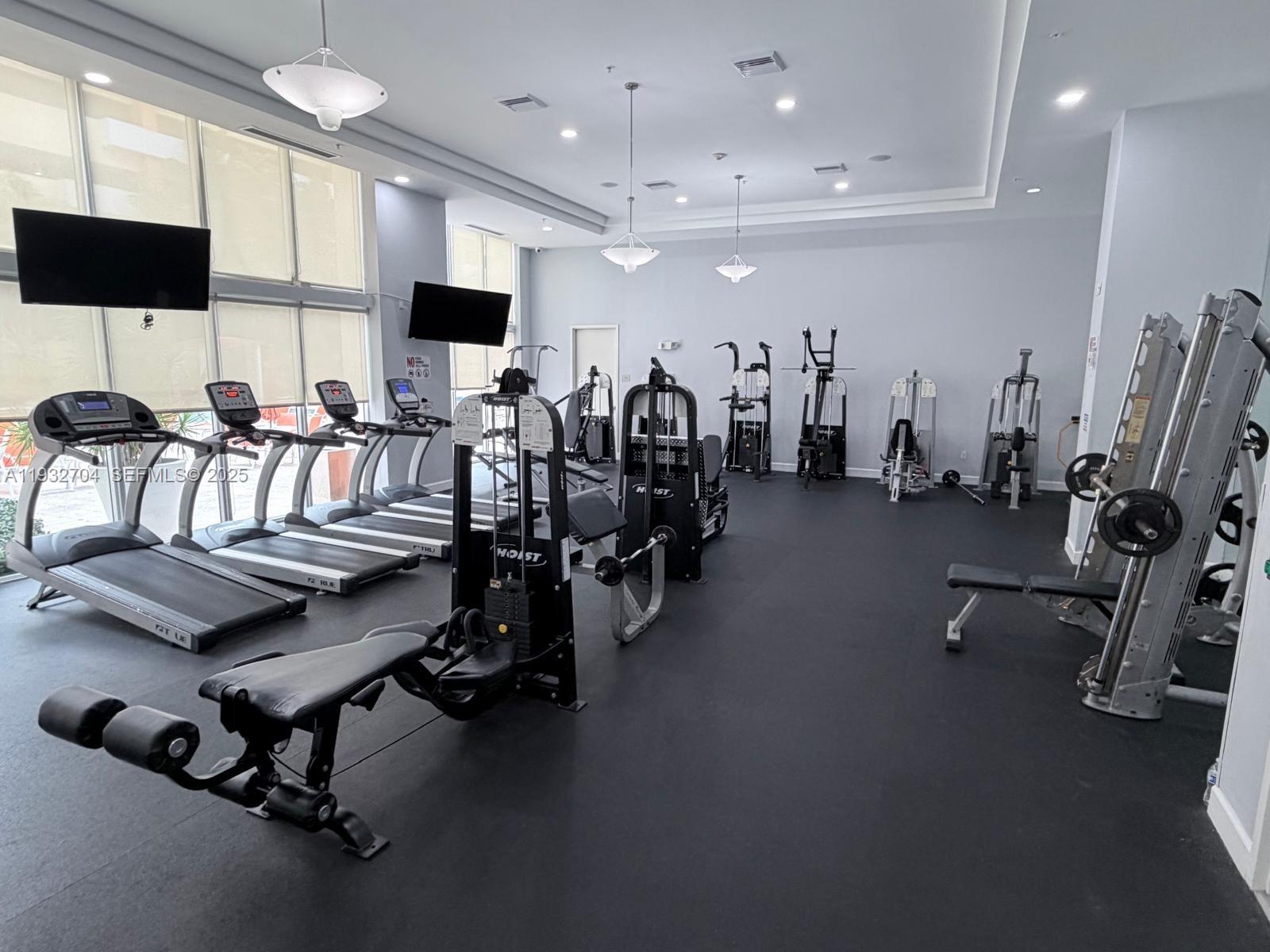 image The Venture at Aventura9