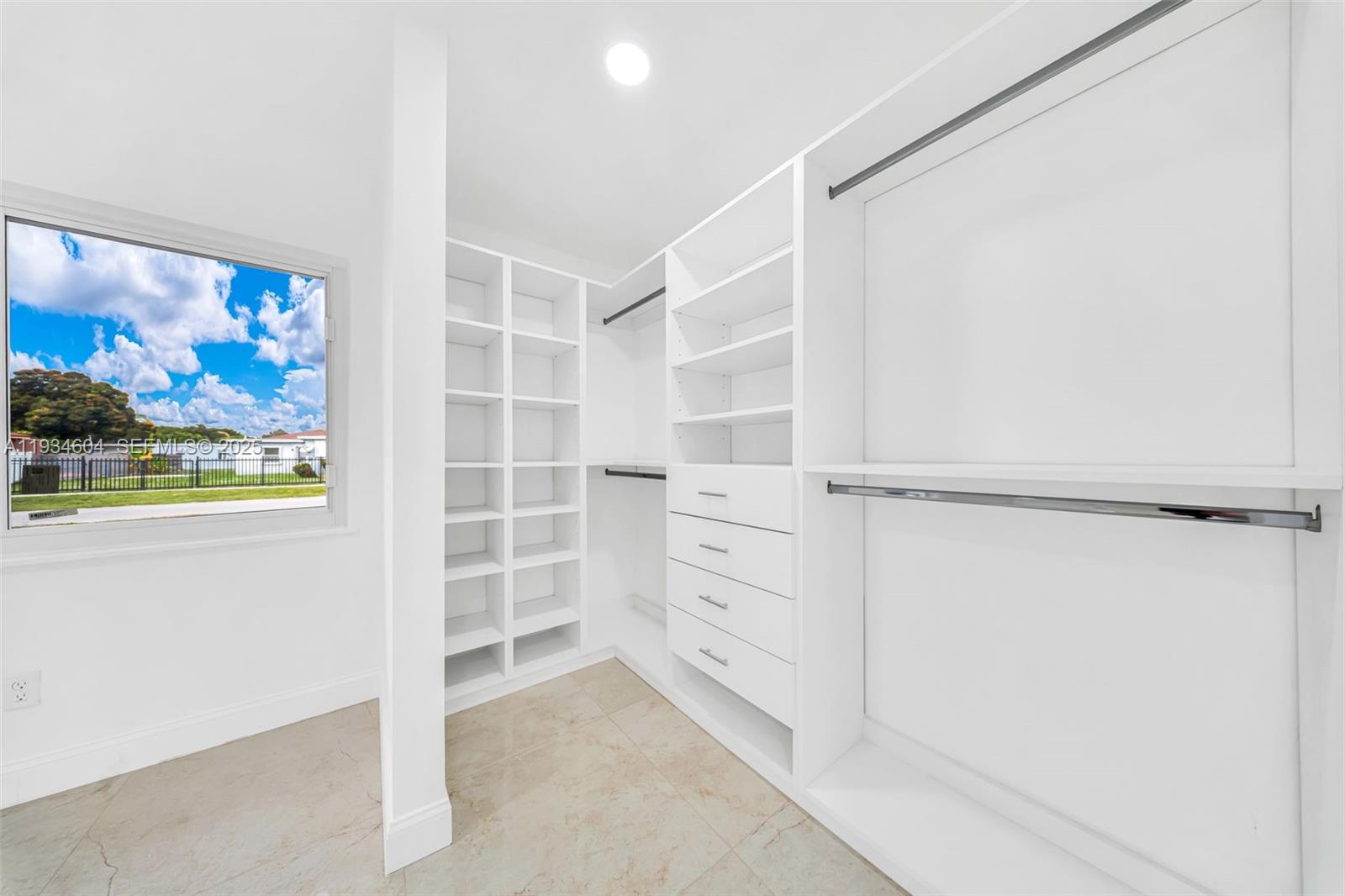 2410 NW 155th Ter Miami Gardens, FL 33054