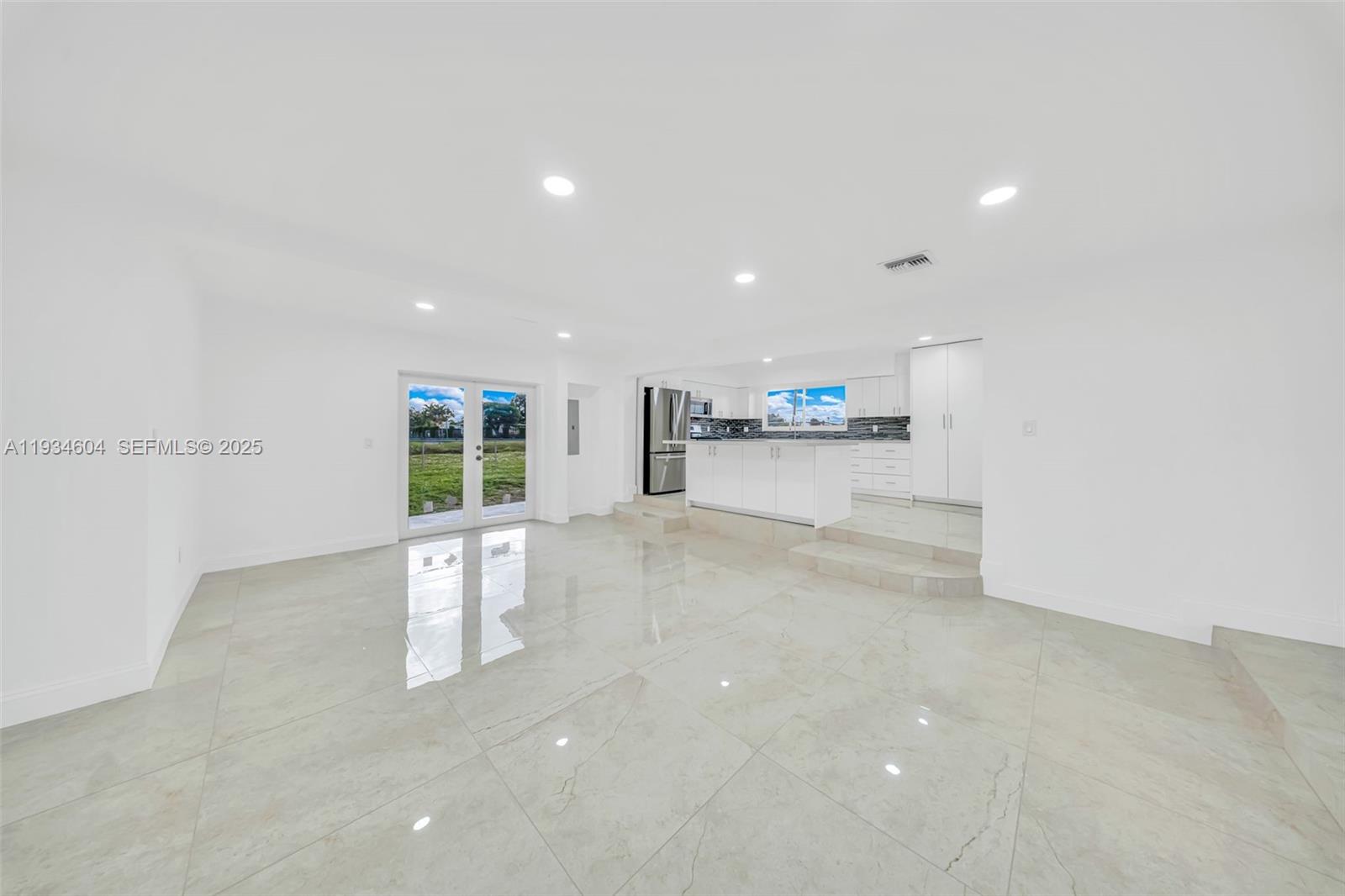 2410 NW 155th Ter Miami Gardens, FL 33054