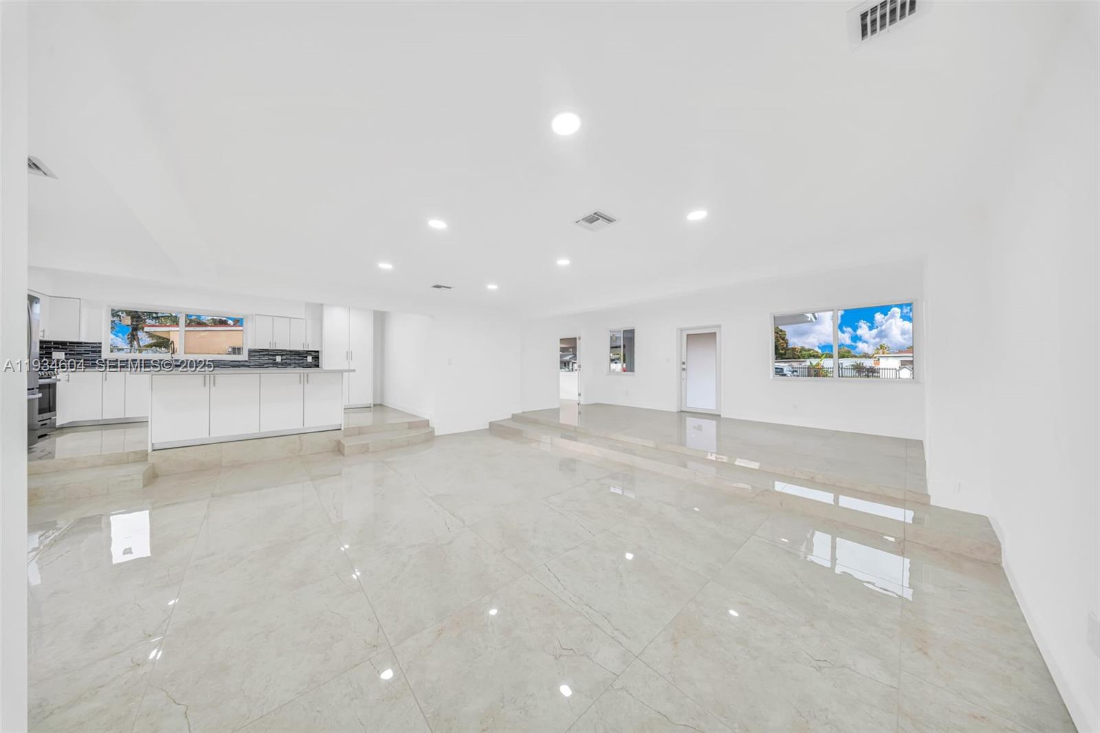 2410 NW 155th Ter Miami Gardens, FL 33054