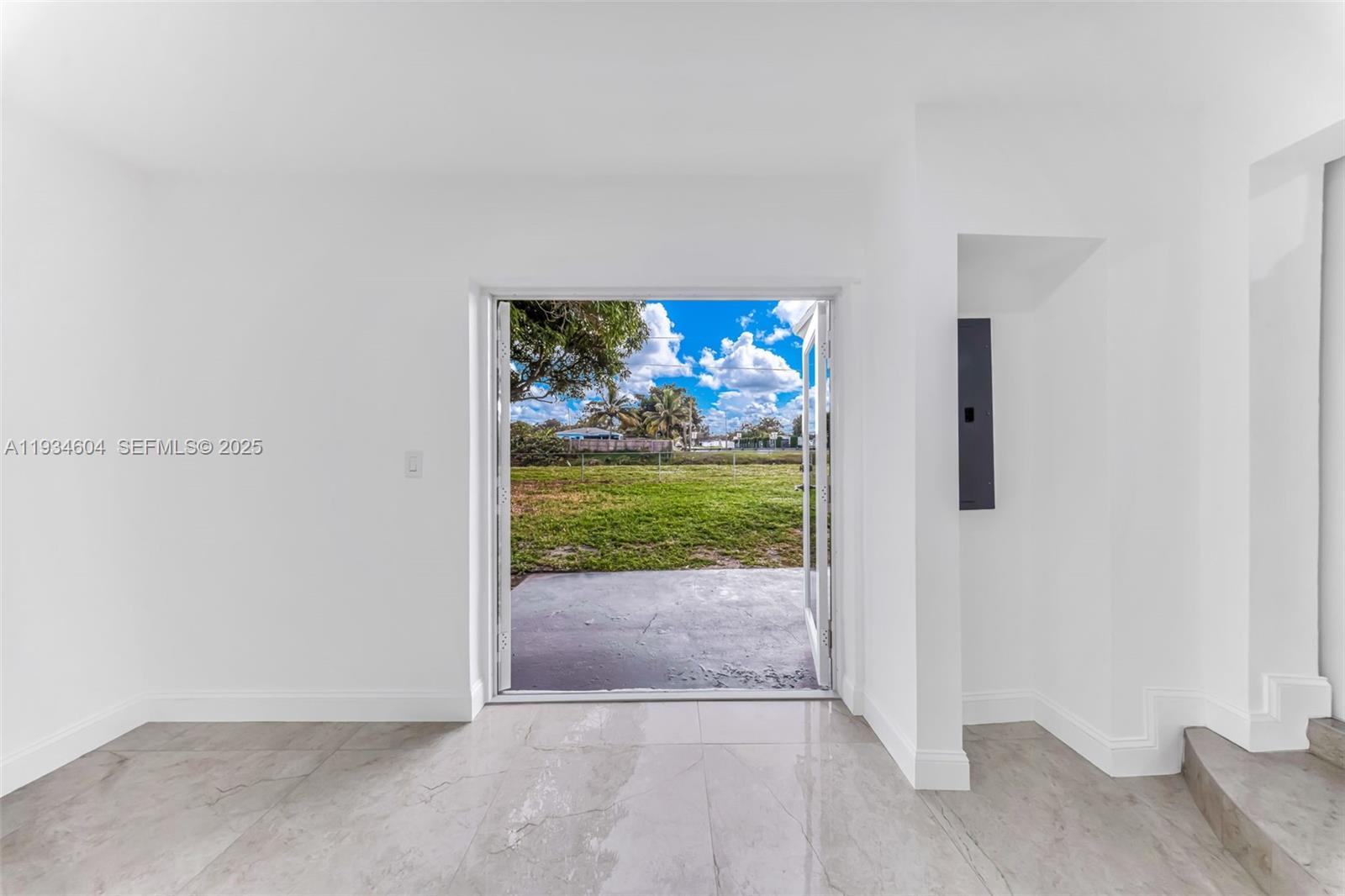 2410 NW 155th Ter Miami Gardens, FL 33054