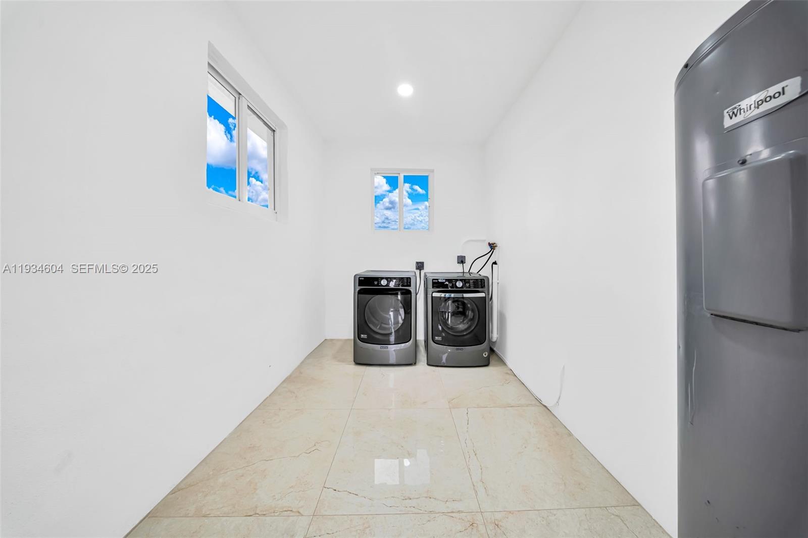 2410 NW 155th Ter Miami Gardens, FL 33054