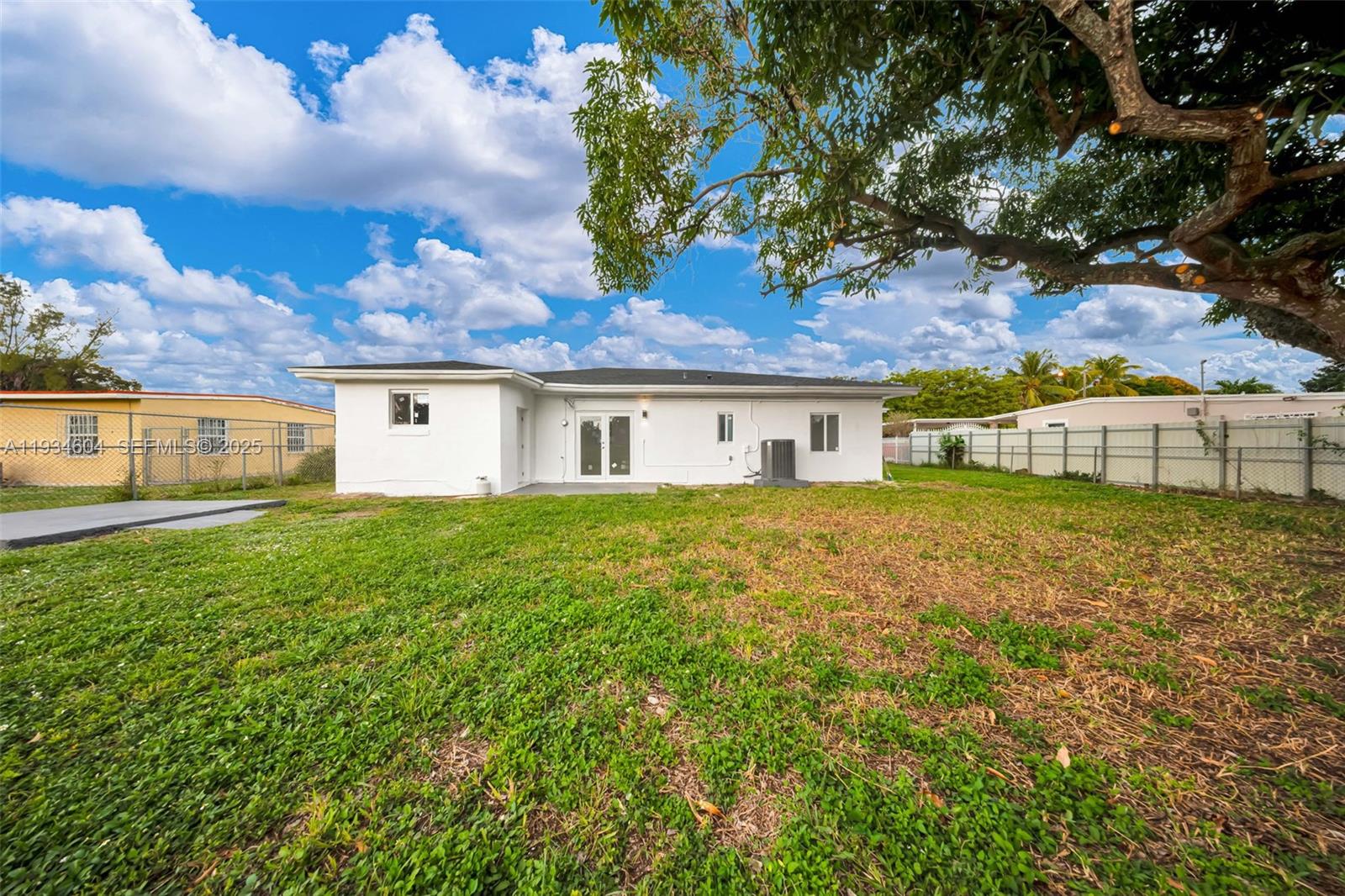 2410 NW 155th Ter Miami Gardens, FL 33054