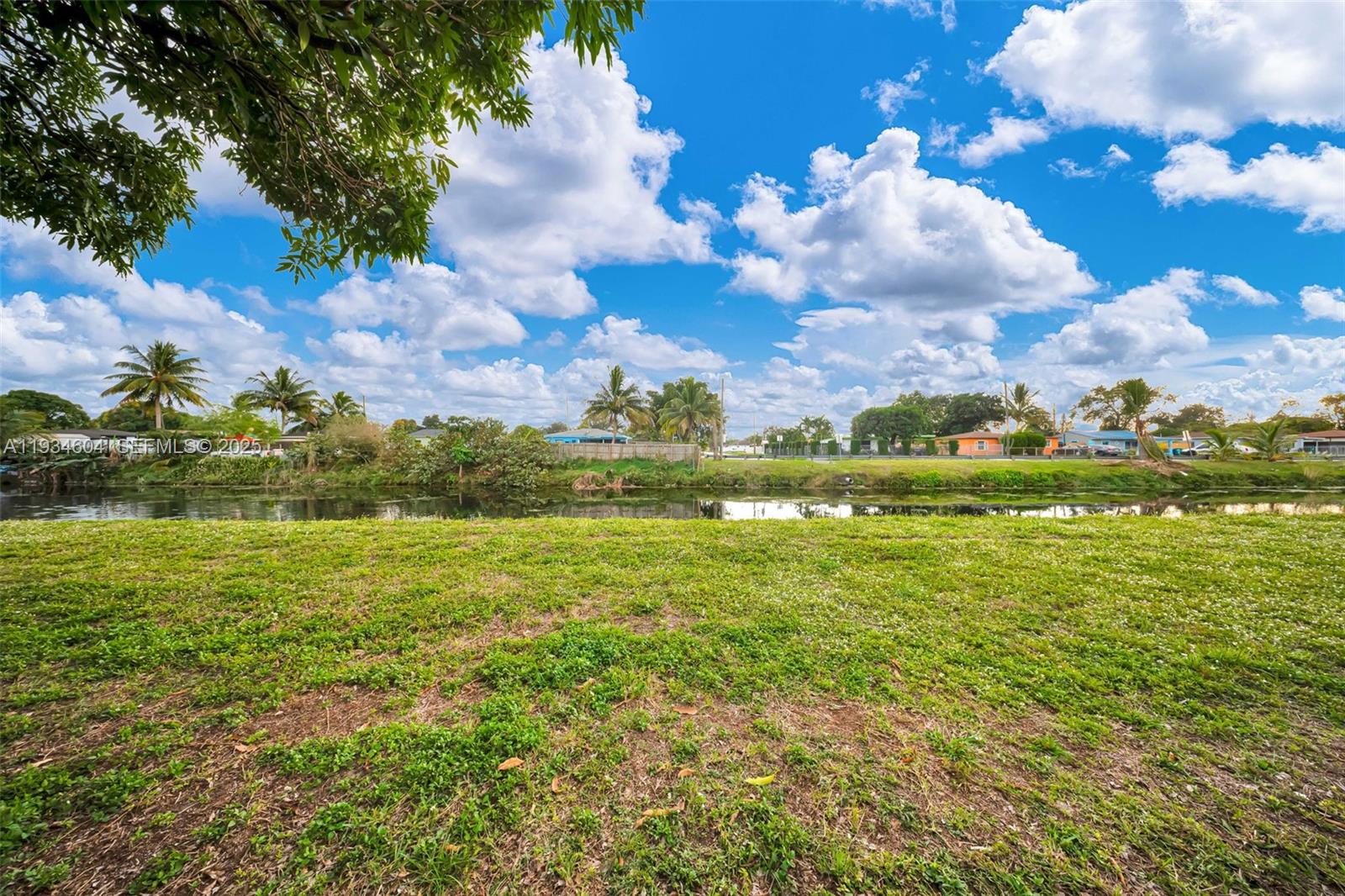 2410 NW 155th Ter Miami Gardens, FL 33054