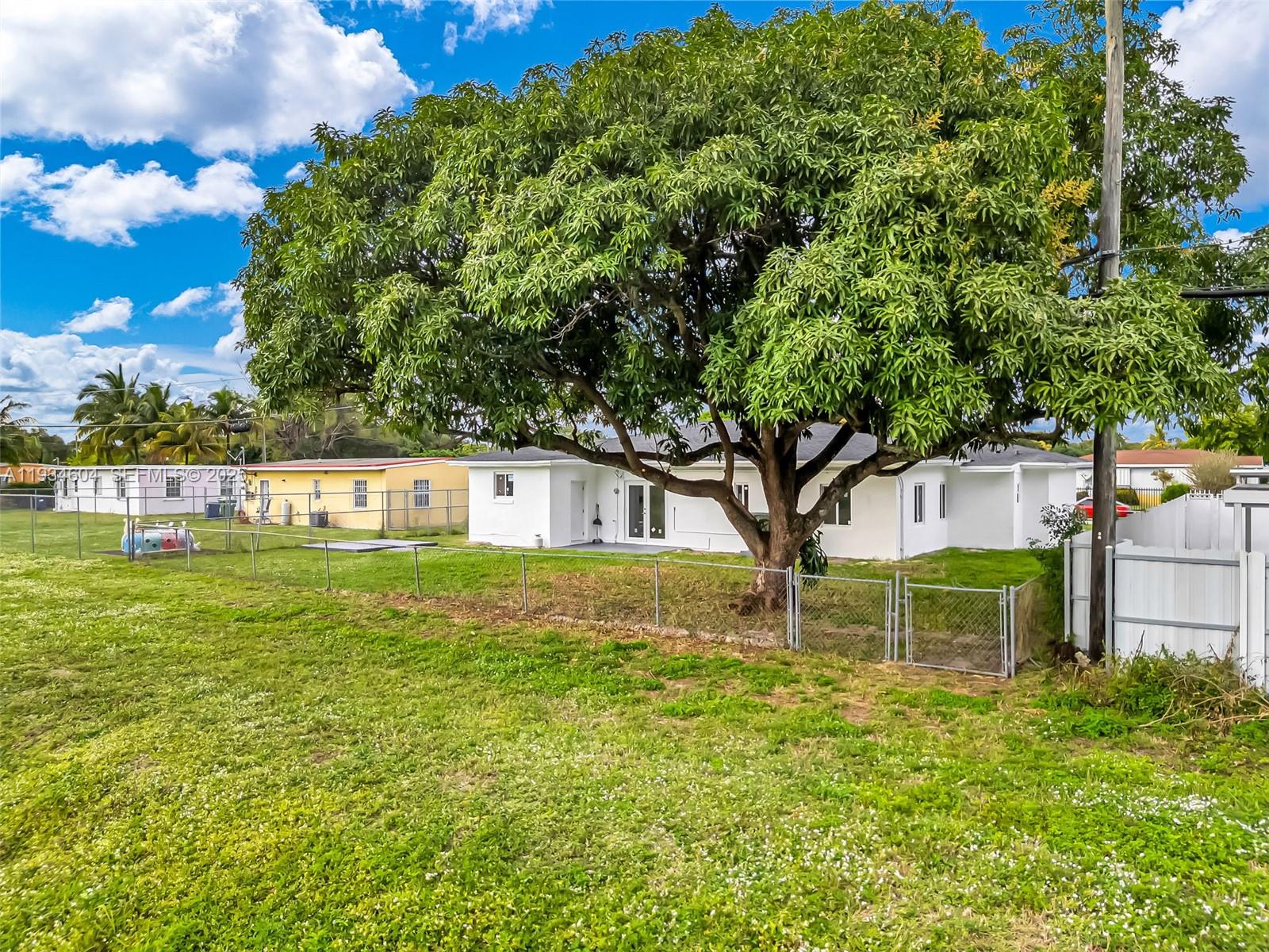 2410 NW 155th Ter Miami Gardens, FL 33054