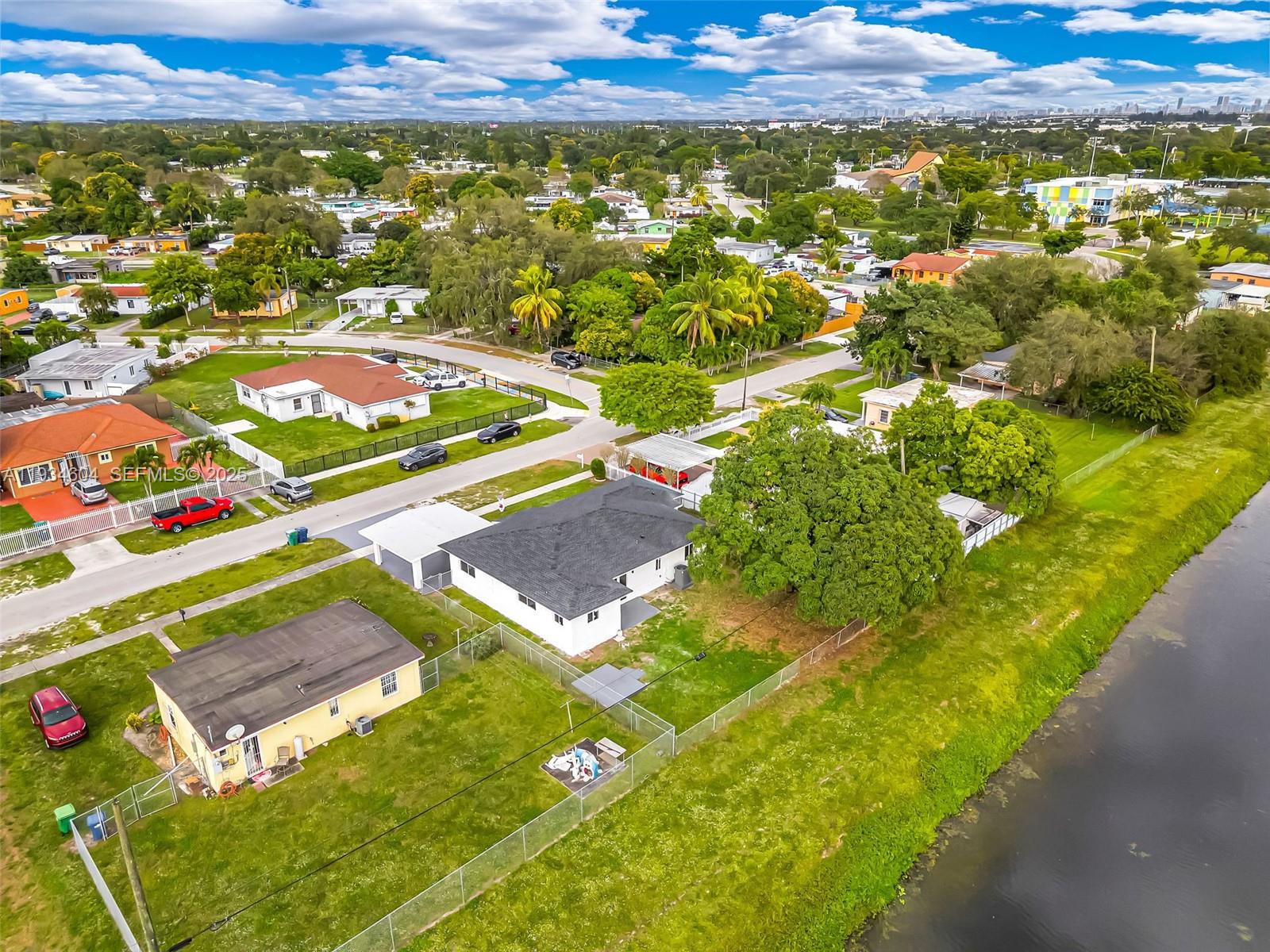 2410 NW 155th Ter Miami Gardens, FL 33054