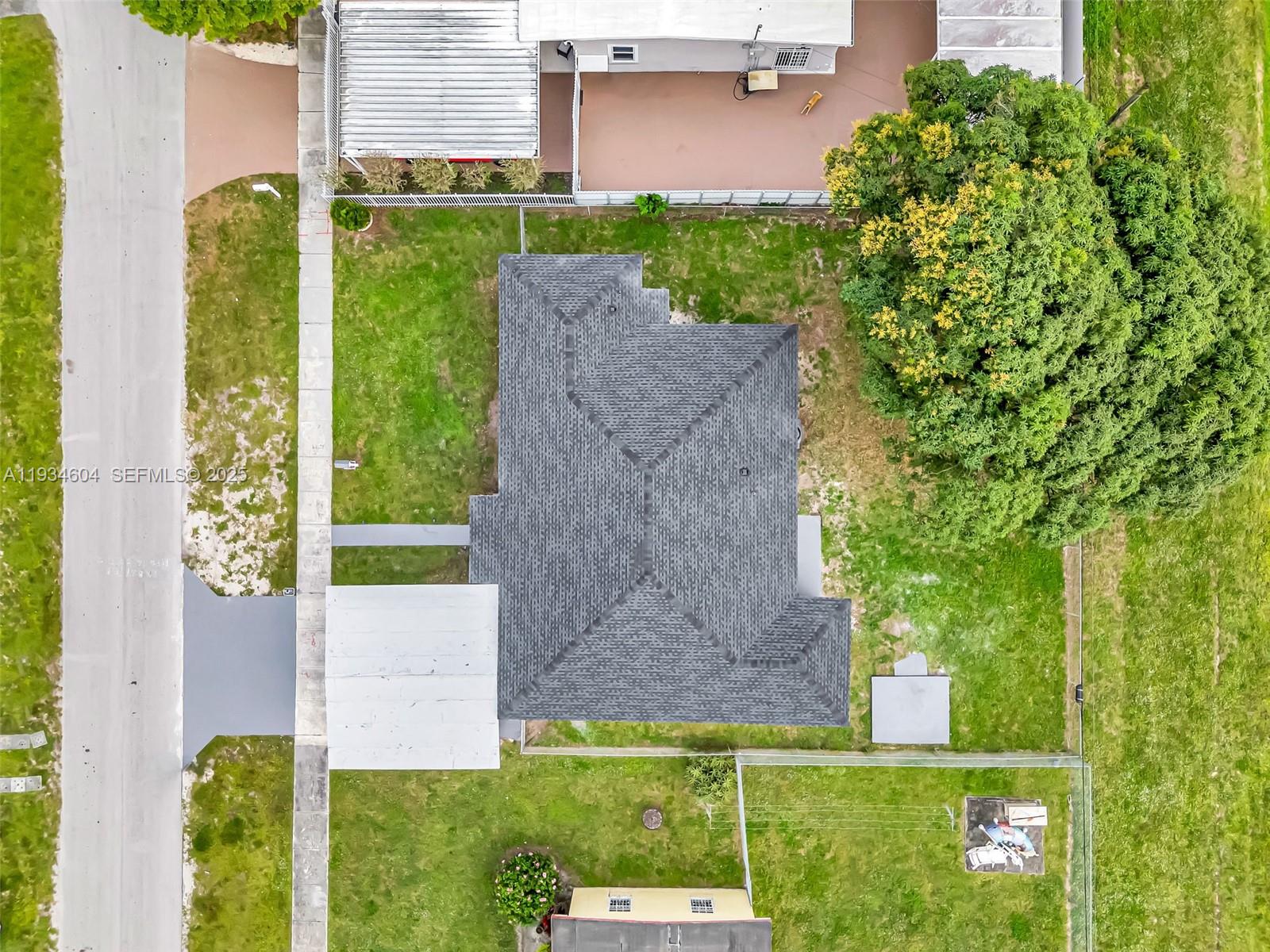 2410 NW 155th Ter Miami Gardens, FL 33054