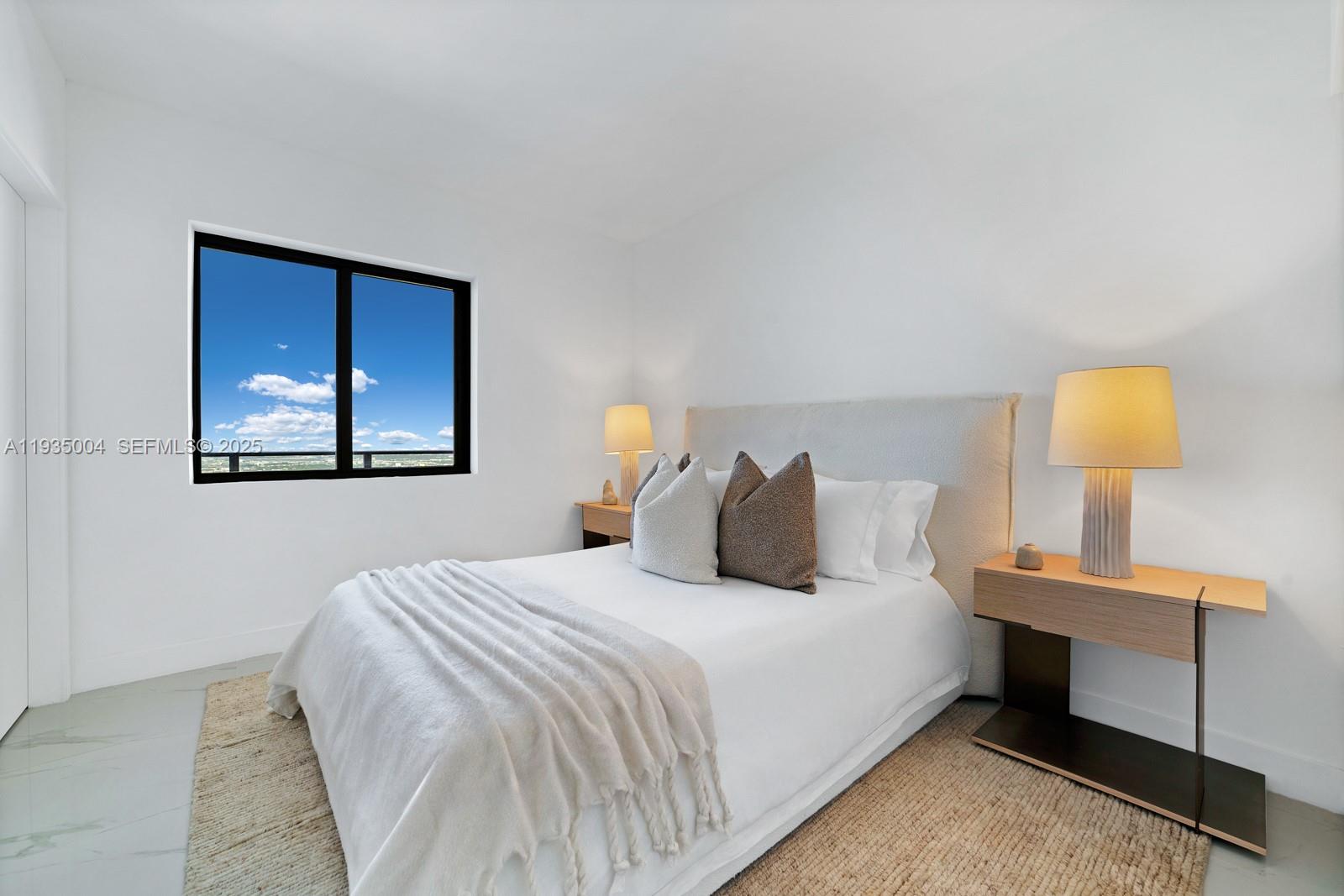 700 NE 24th St #PH-5903 Miami, FL 33137