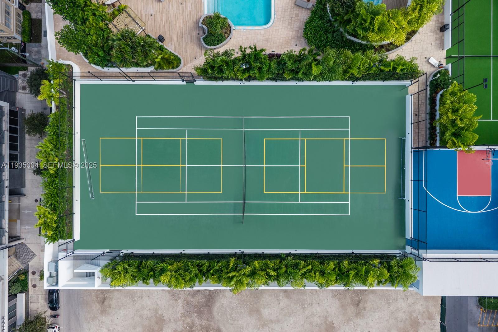 700 NE 24th St #PH-5903 Miami, FL 33137