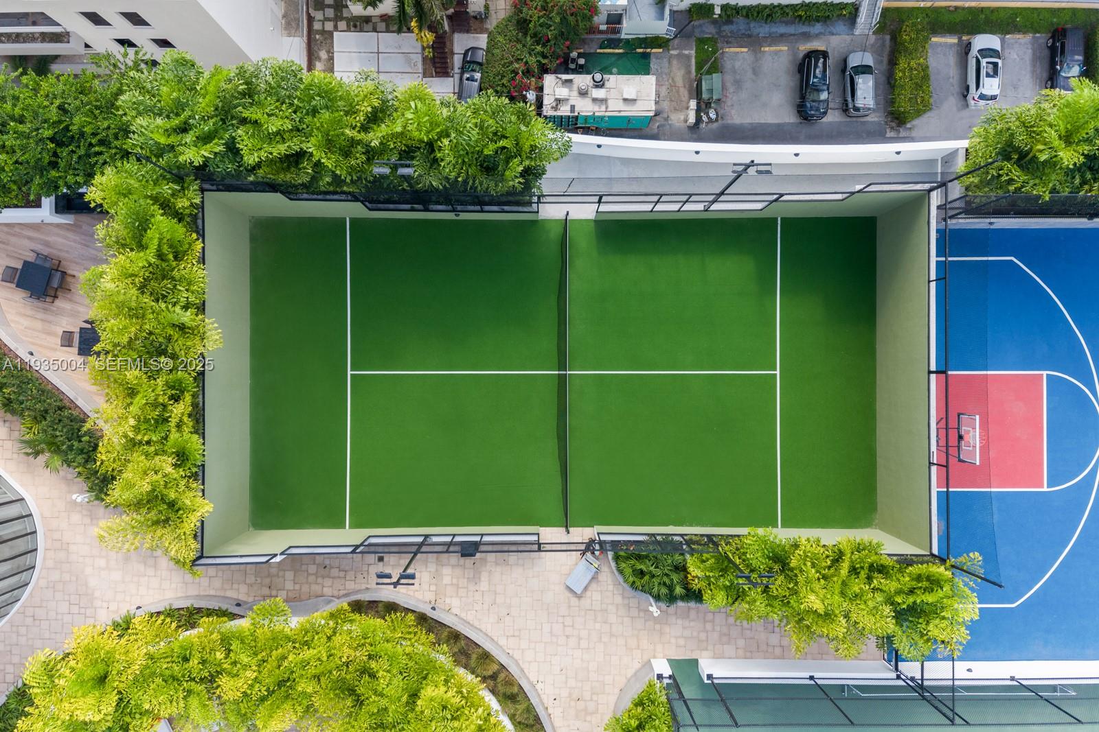 700 NE 24th St #PH-5903 Miami, FL 33137