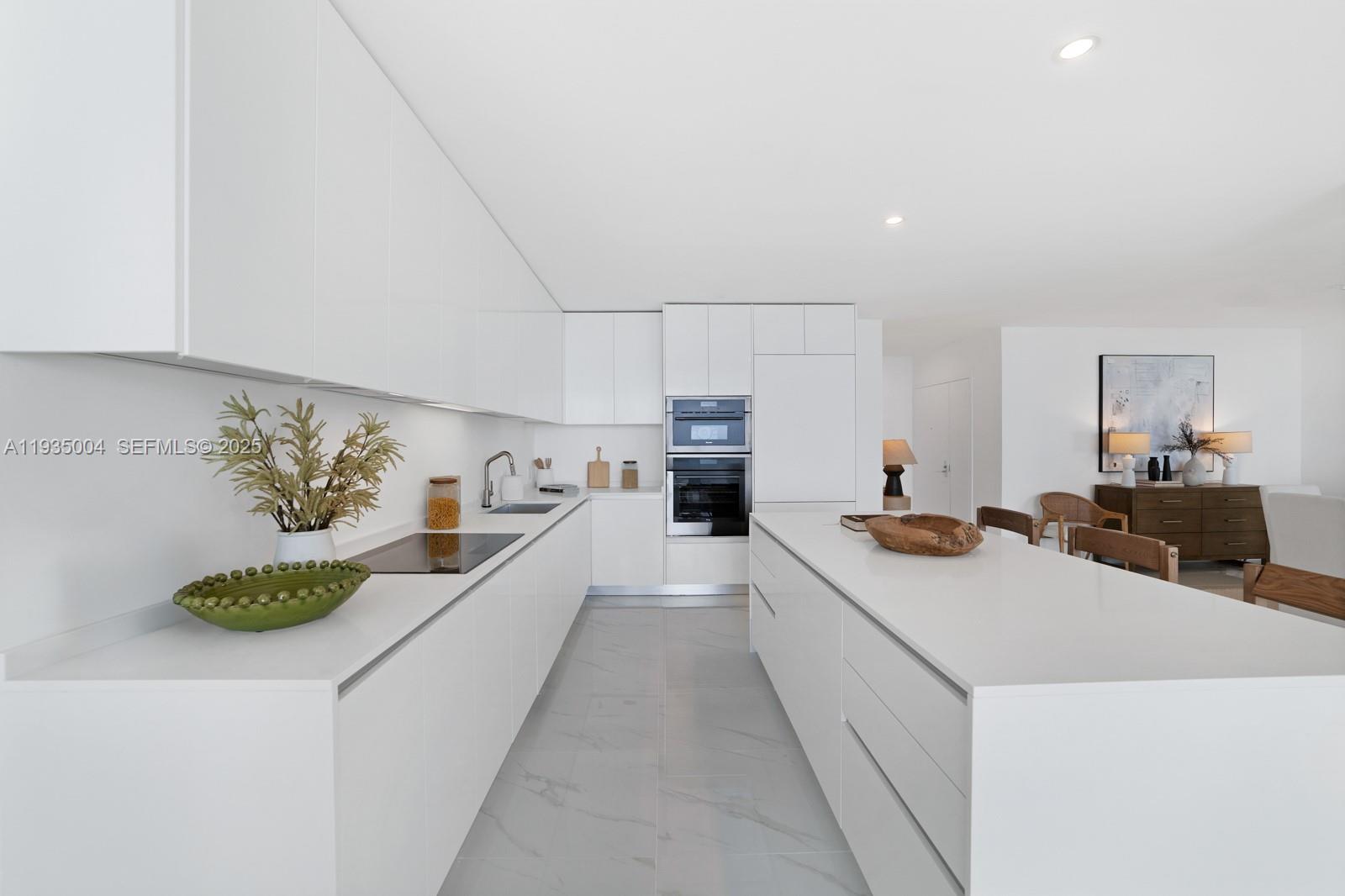 700 NE 24th St #PH-5903 Miami, FL 33137