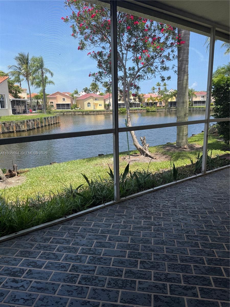 1090 SE 6th Ave Dania Beach, FL 33004