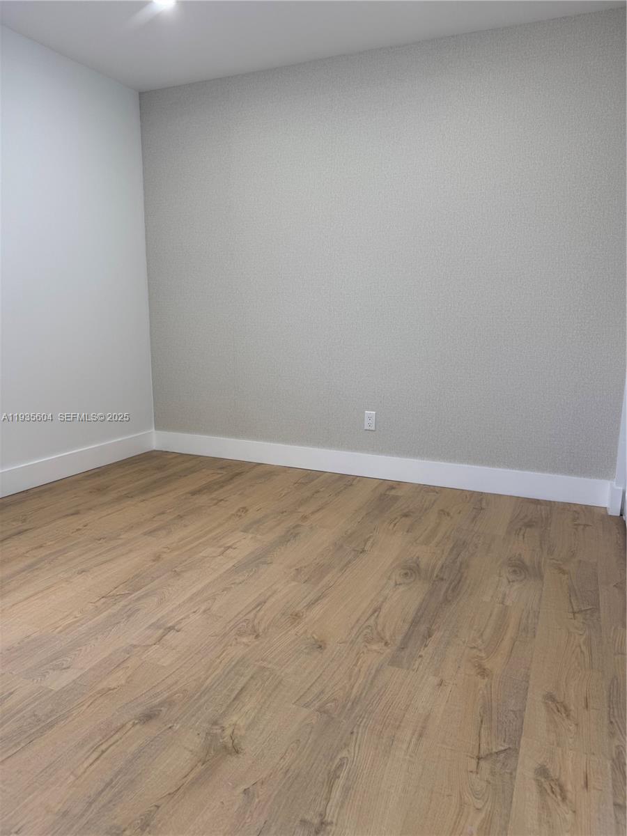 1090 SE 6th Ave Dania Beach, FL 33004