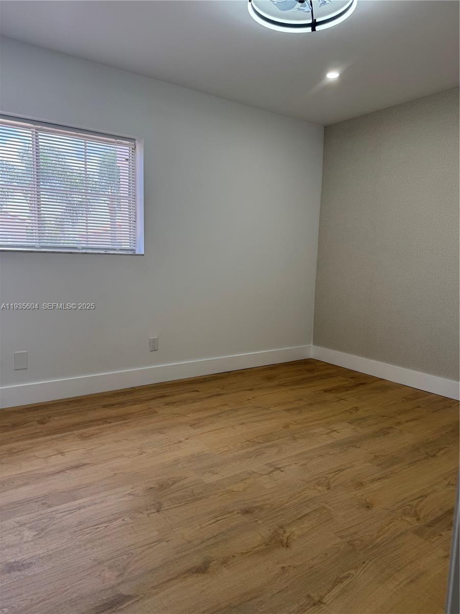 1090 SE 6th Ave Dania Beach, FL 33004