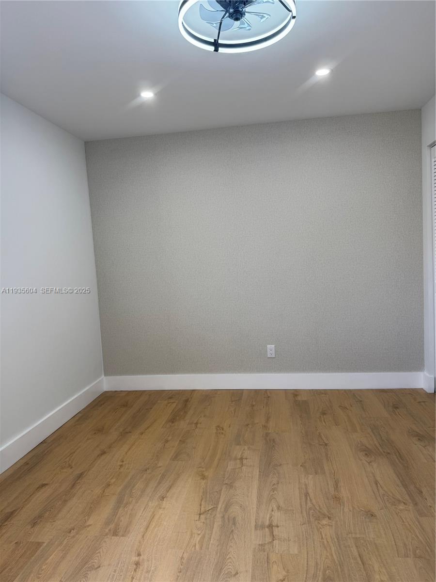 1090 SE 6th Ave Dania Beach, FL 33004