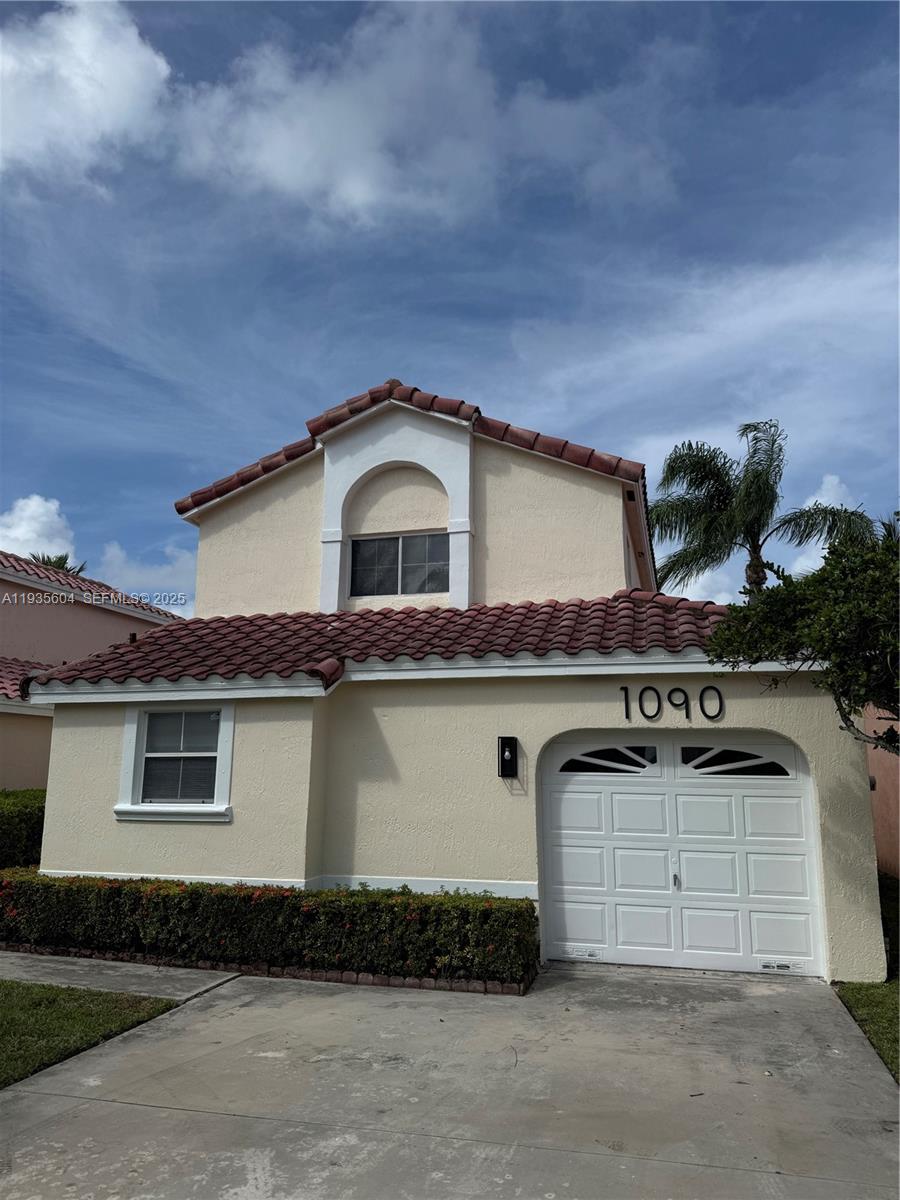 1090 SE 6th Ave Dania Beach, FL 33004