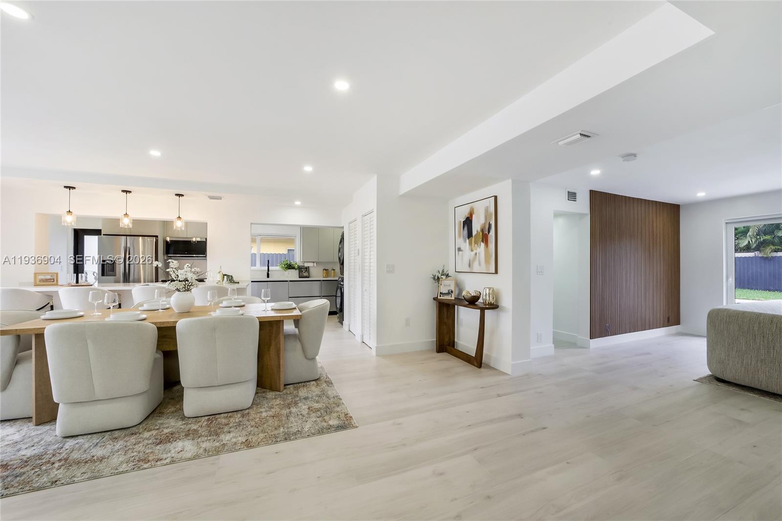 3056 NE 14th Ave Oakland Park, FL 33334