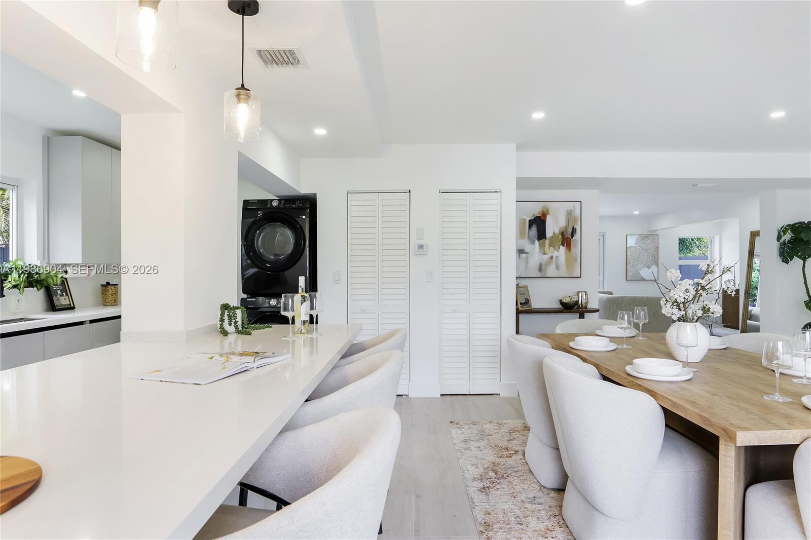 3056 NE 14th Ave Oakland Park, FL 33334