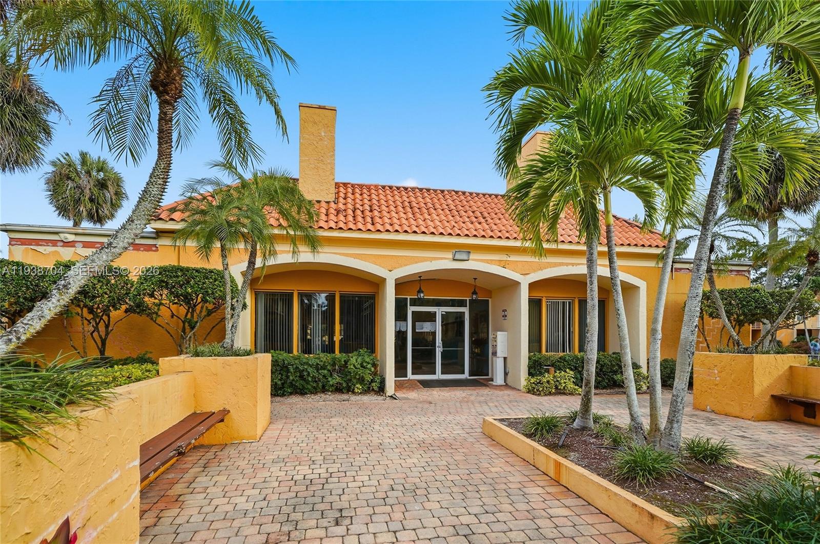 17901 NW 68th Ave #R206 Hialeah, FL 33015