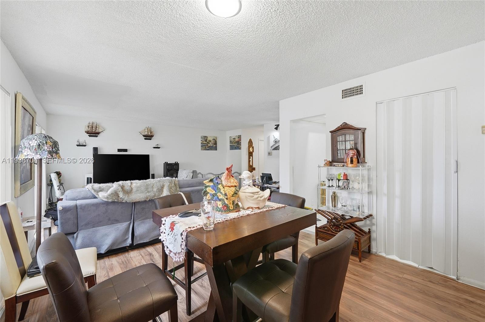 17901 NW 68th Ave #R206 Hialeah, FL 33015