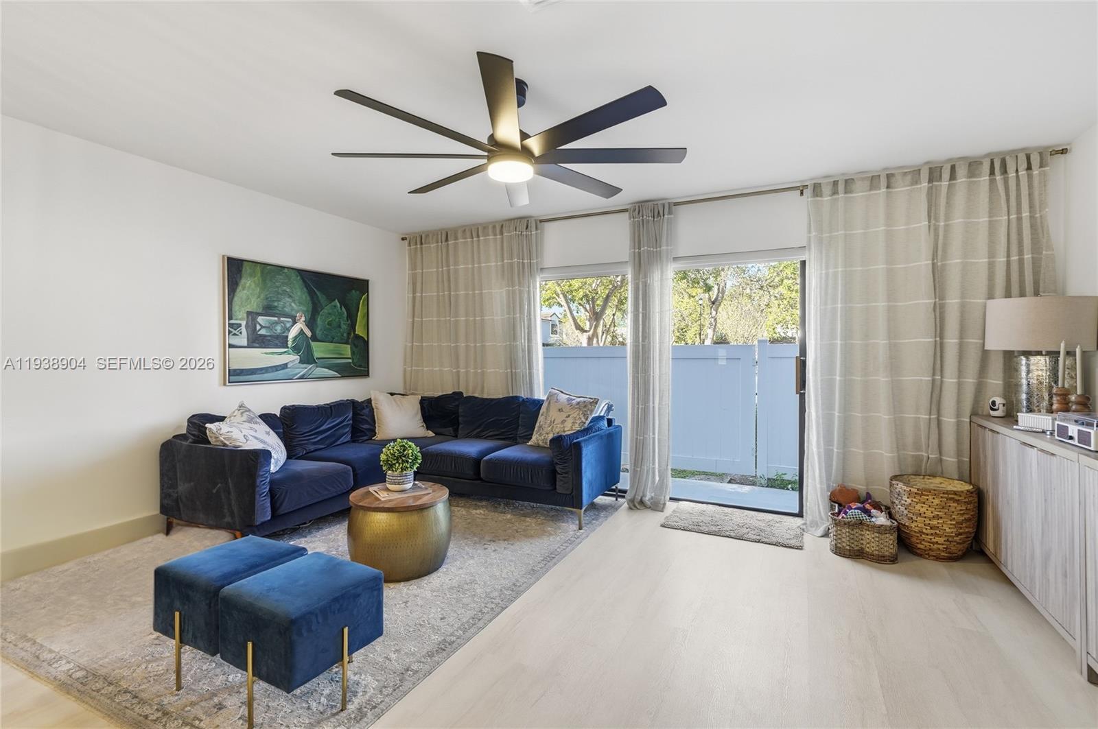 11611 NW 11th St #11611