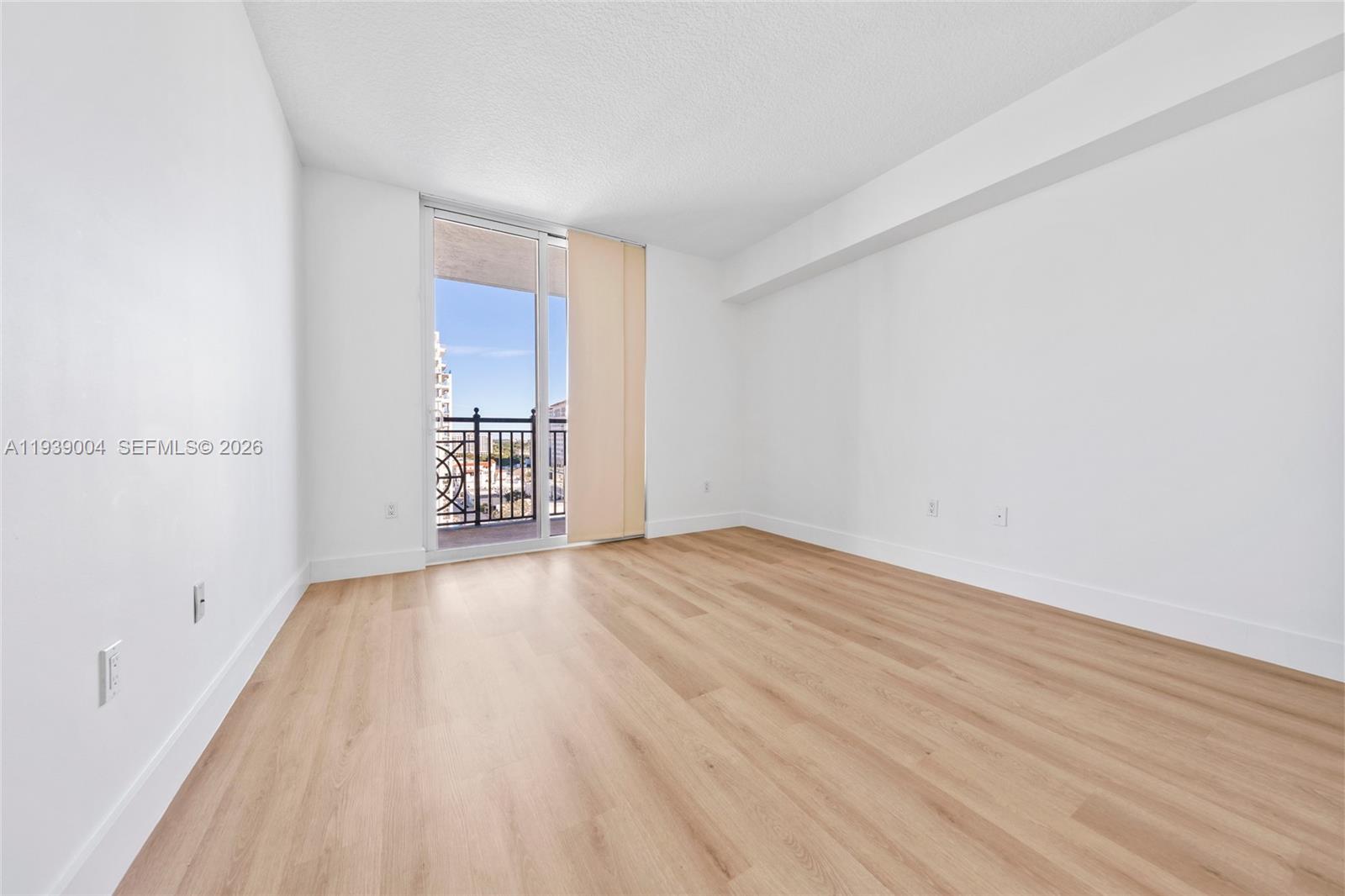 357 Almeria Ave #1106 Coral Gables, FL 33134