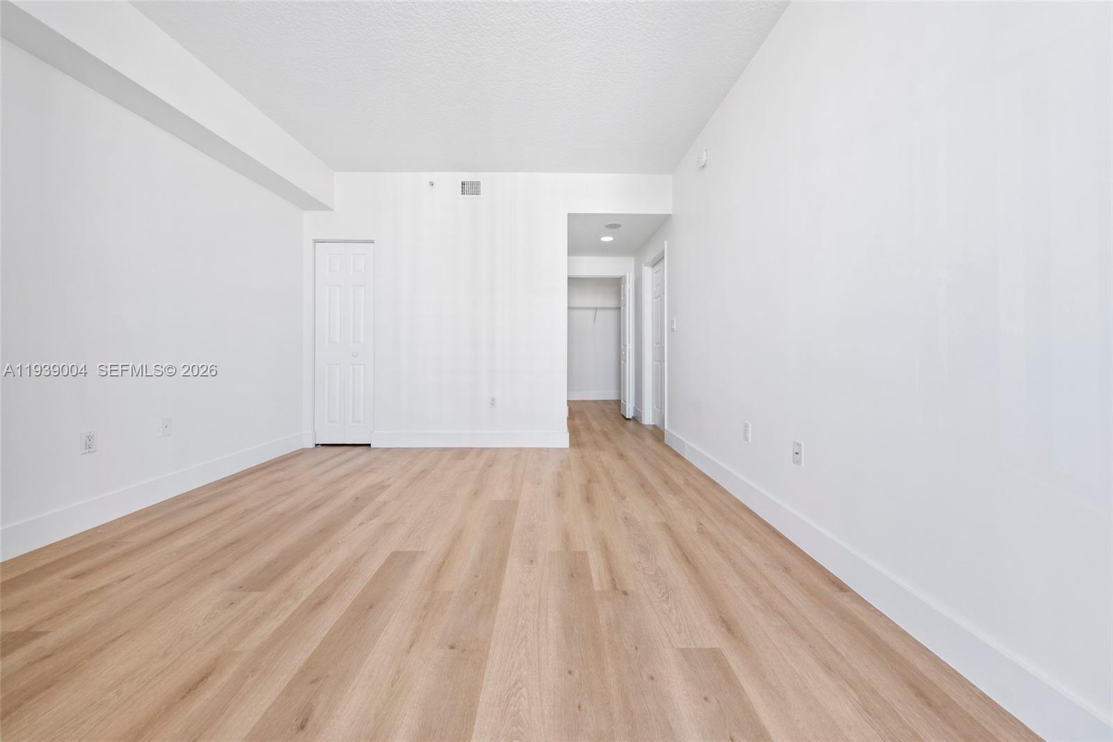 357 Almeria Ave #1106 Coral Gables, FL 33134